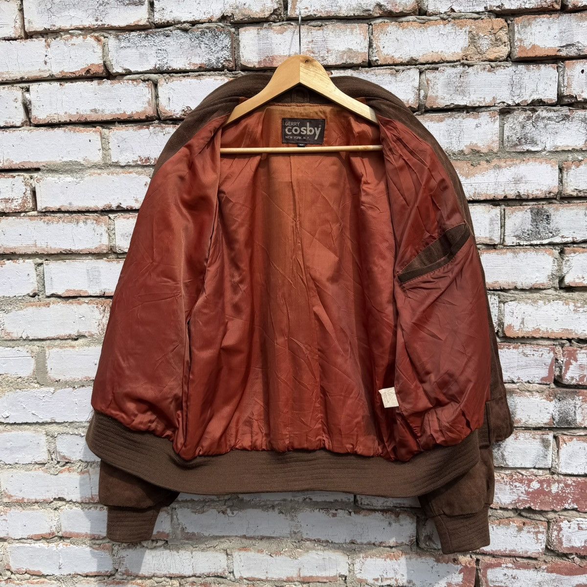 Vintage Vintage Gerry Cosby Suede Leather Bomber Jacket Brown Size US L / EU 52-54 / 3 - 12 Thumbnail