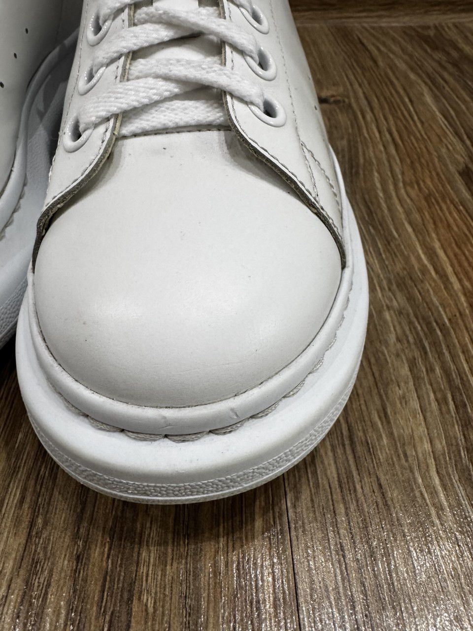 Alexander McQueen Alexander McQueen Oversized Sneakers Size 40 Size US 9 / IT 39 - 16 Thumbnail