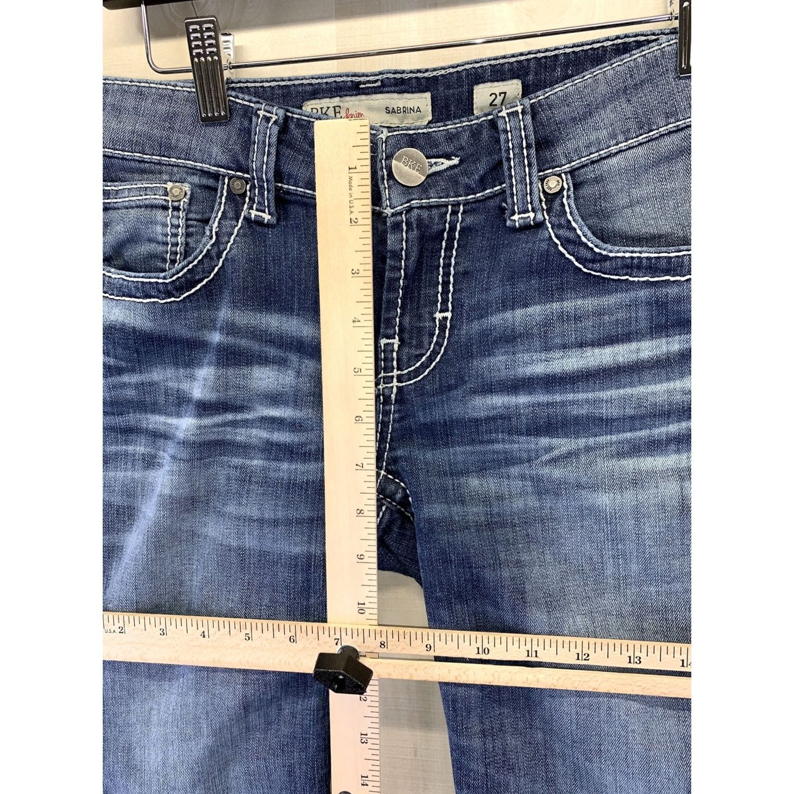 BKE BKE Denim Sabrina Capri Jeans Womens Size 27 -5229 Denim Capri Jeans 27 Blue Cotton Blend 5-Pocket Zipper Embroidered Buckle Sabrina Womens Jeans Size 27" / US 4 / IT 40 - 3 Thumbnail