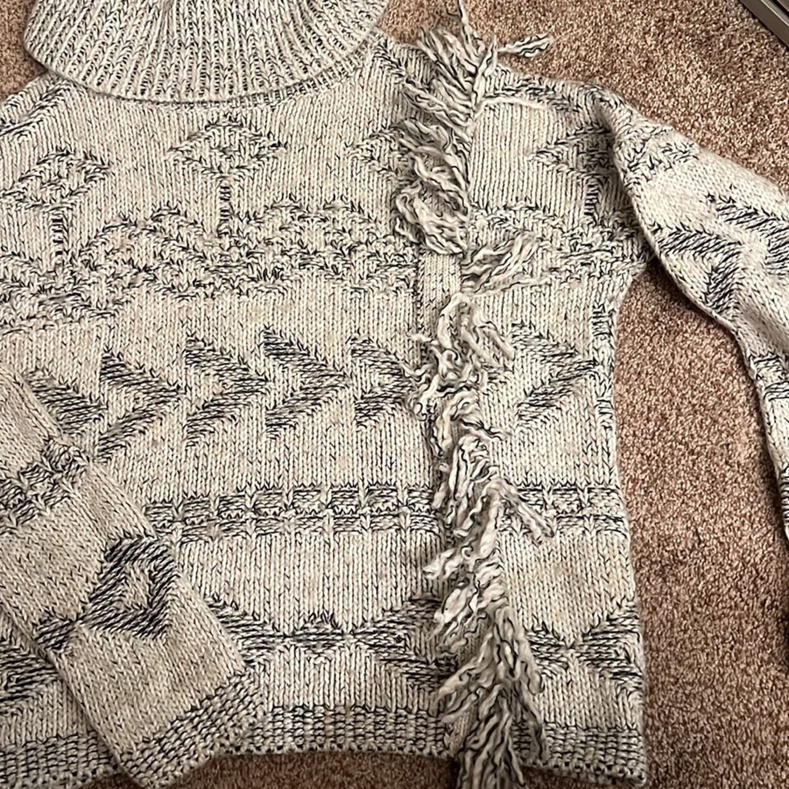 Lucky Brand Lucky Brand Knit Cowl Neck Pullover Fringe Sweater Size S Size S / US 4 / IT 40 - 3 Thumbnail