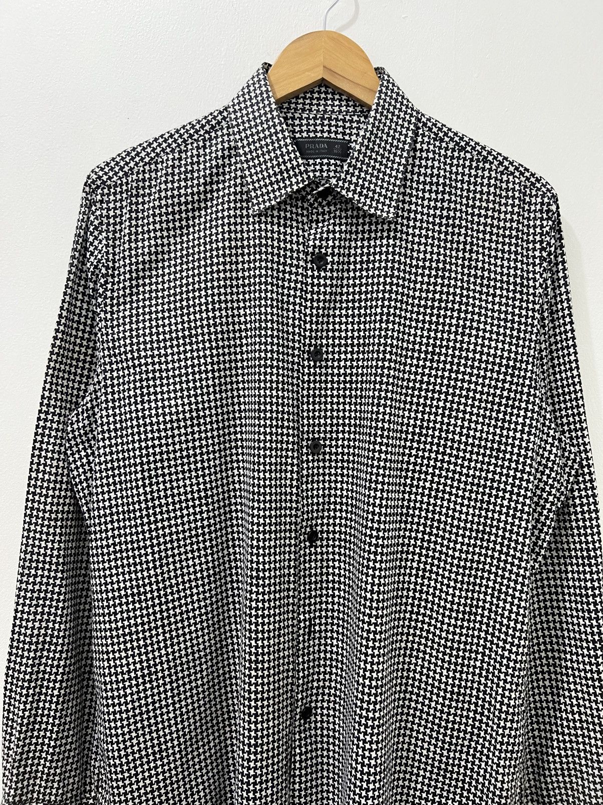 Prada Prada - S/S09 - All Over Print Long Sleeve Dress Shirt Size US L / EU 52-54 / 3 - 2 Thumbnail