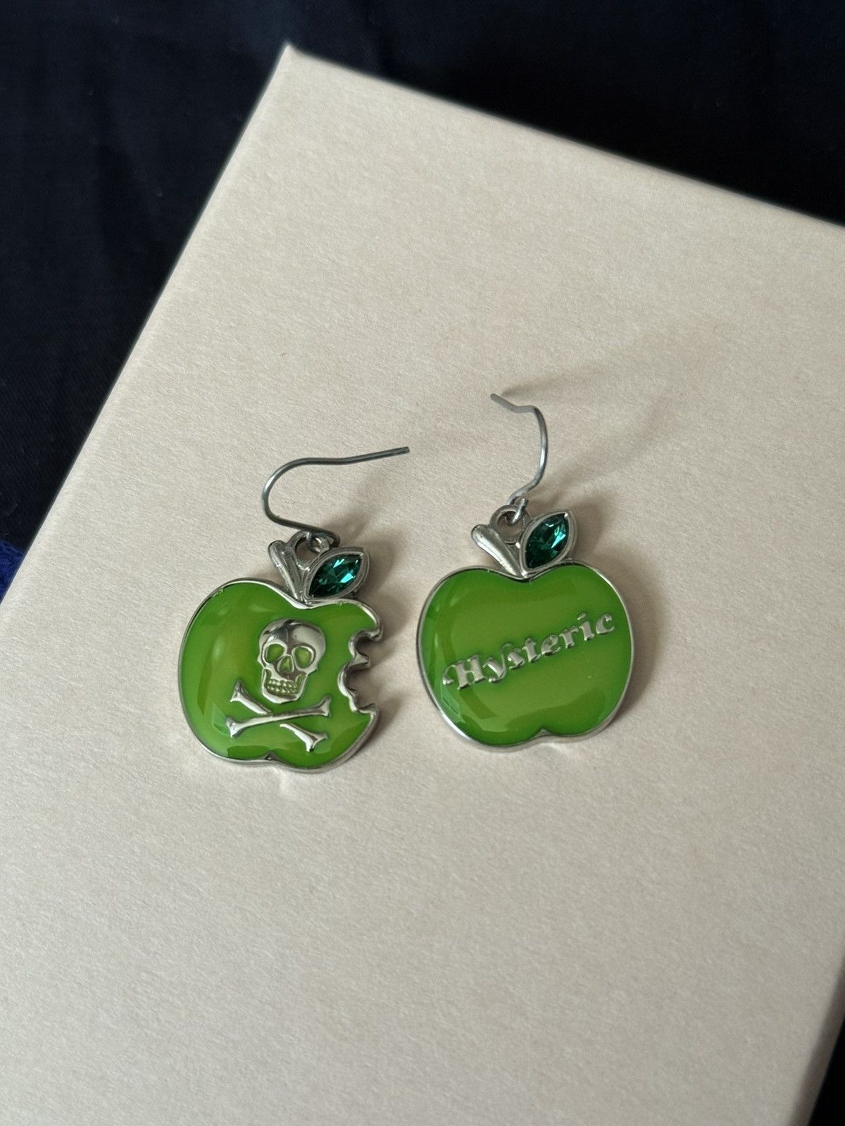 Hysteric Glamour Hysteric Glamour Apple Earrings Size ONE SIZE - 1 Thumbnail