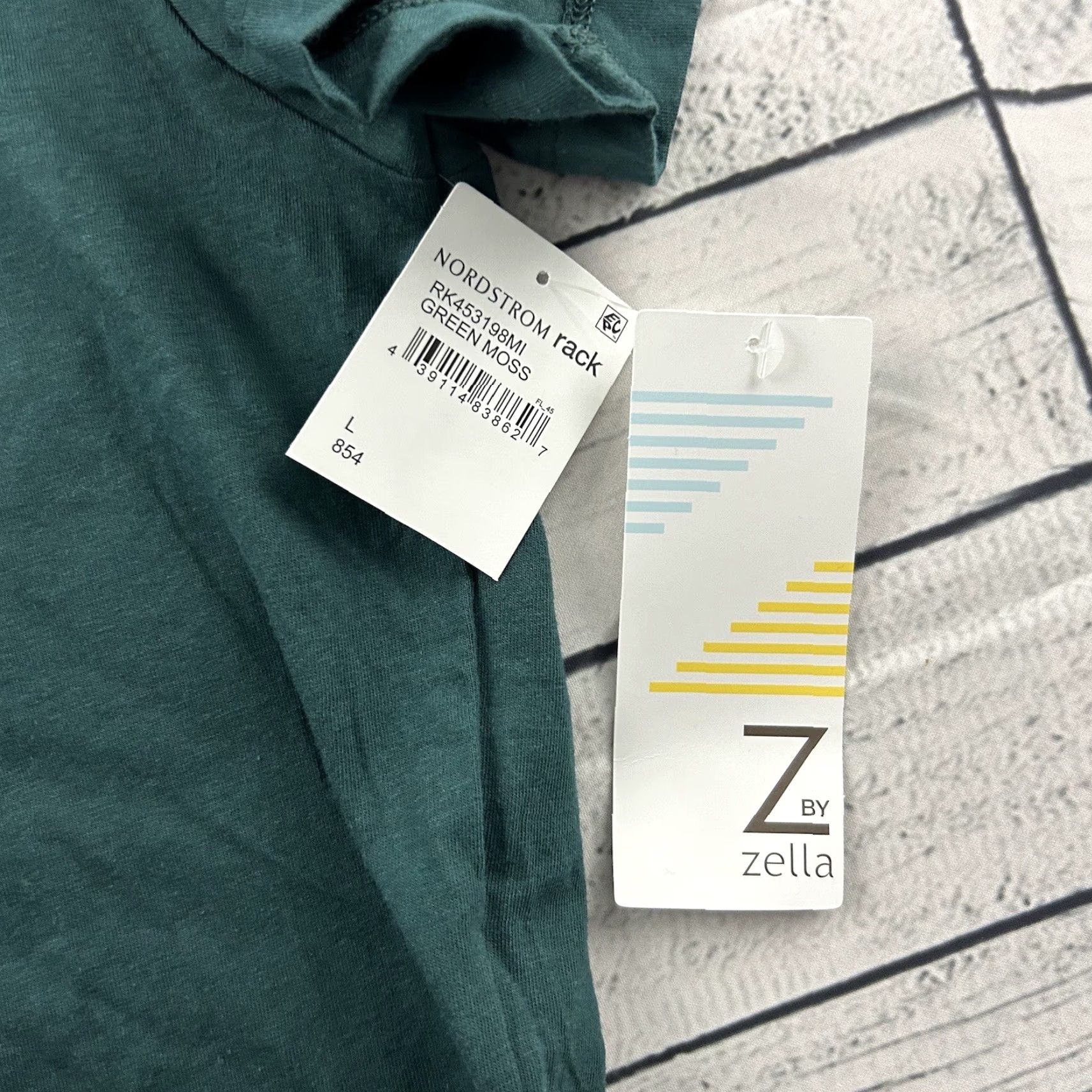 Vintage Z By Zella T Shirt Short Sleeve Open Back Womens Large Green Moss Size L / US 10 / IT 46 - 2 Thumbnail