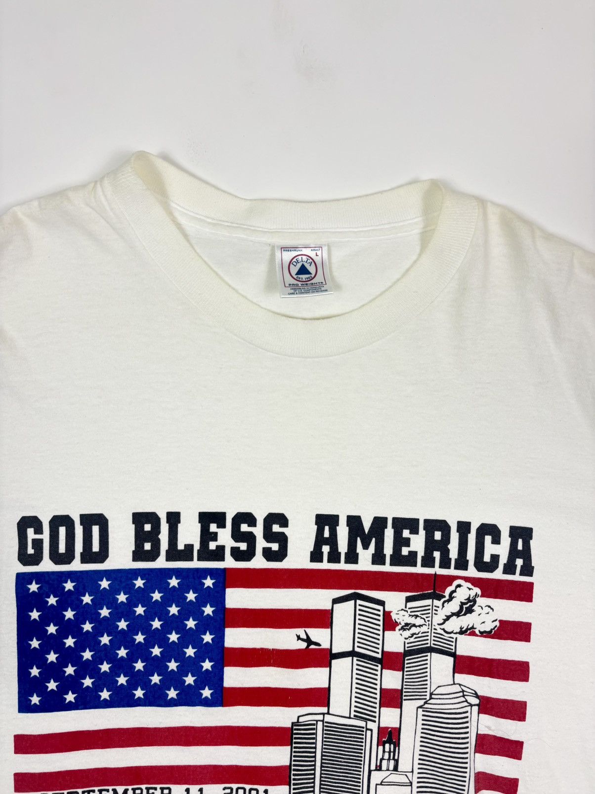 Unsound Rags × Vintage 2001 "God Bless America" 9/11 Twin Towers Memorial Tee Size US L / EU 52-54 / 3 - 3 Thumbnail