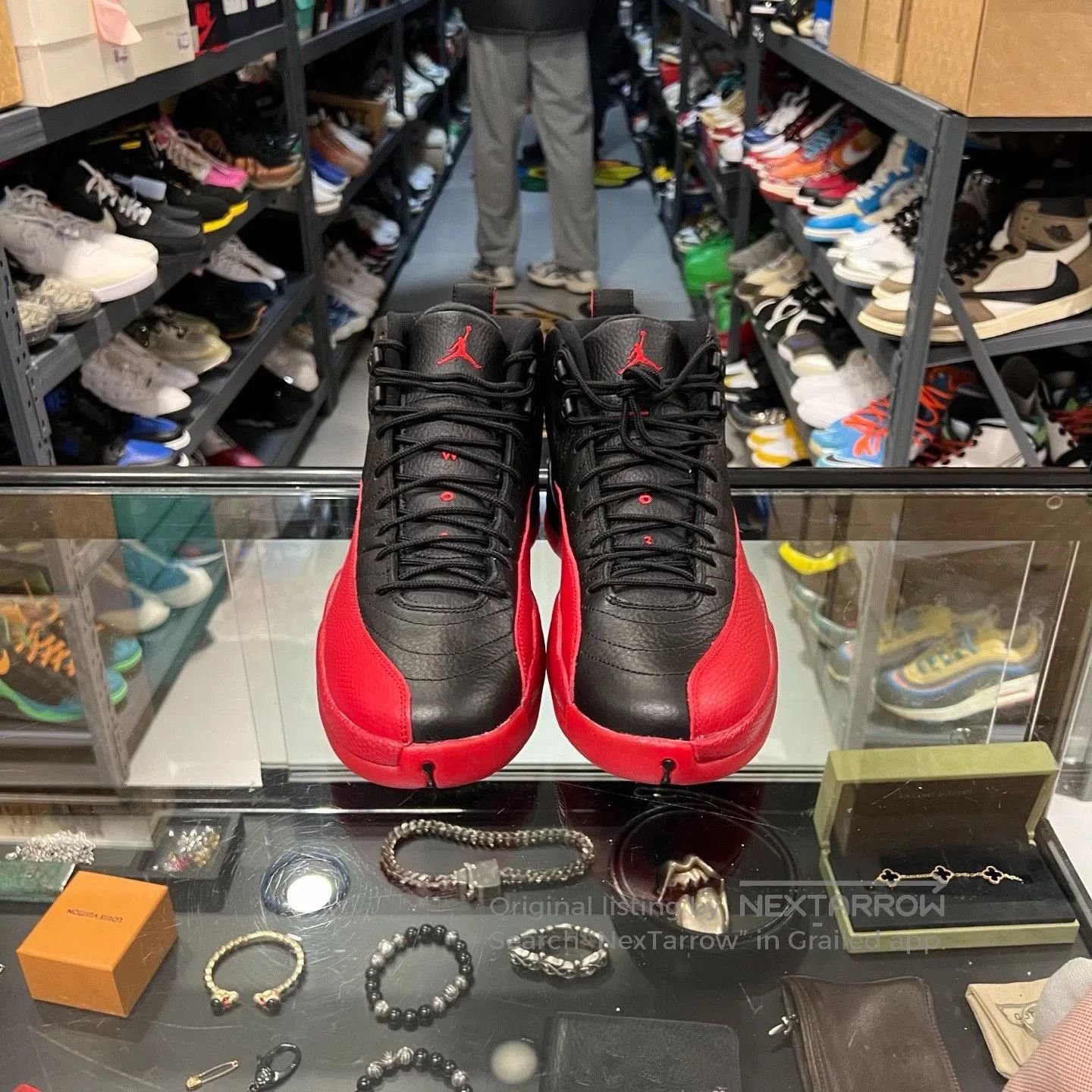 Jordan Brand Jordan AJ12 Black Red. Size US 11 / EU 44 - 2 Thumbnail
