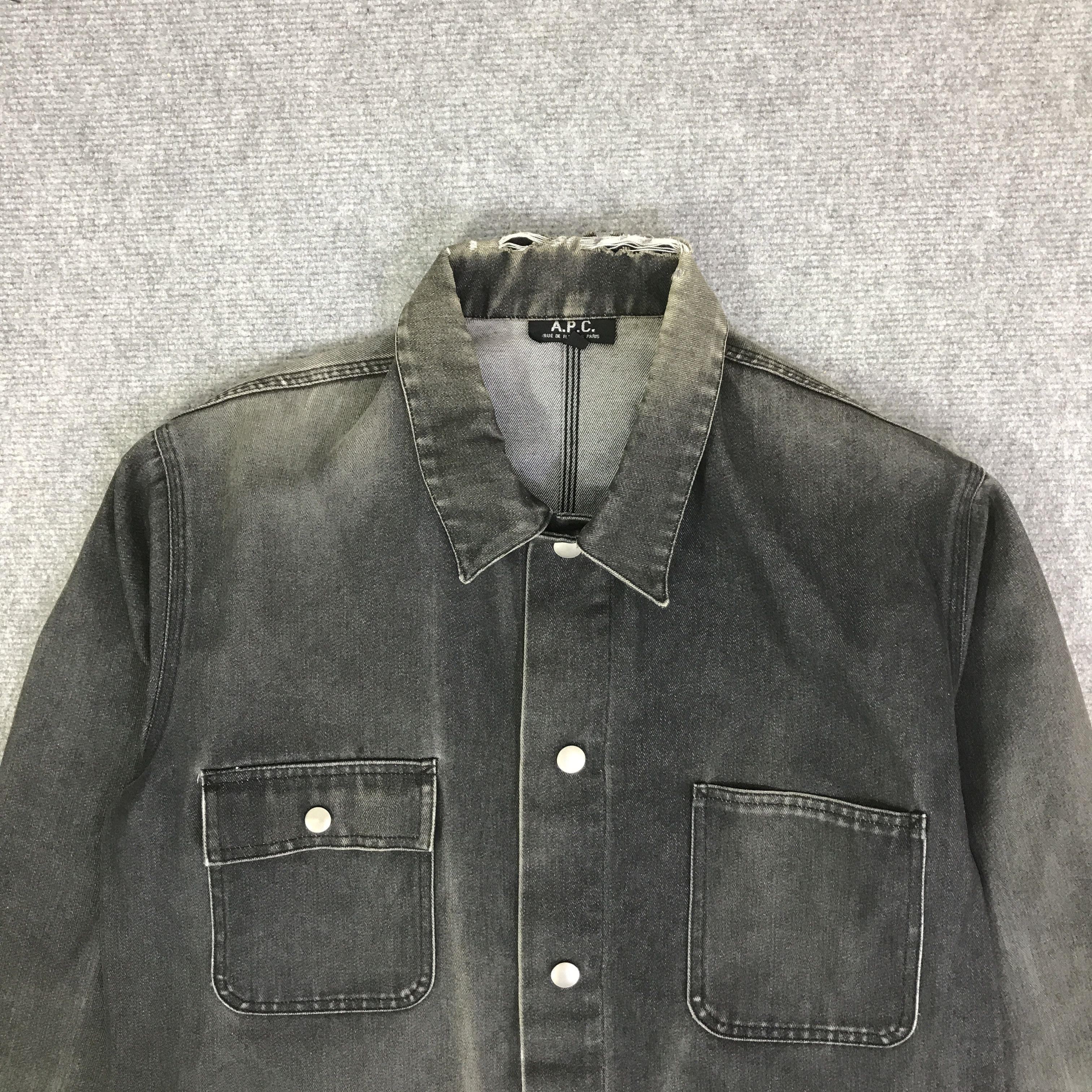 A.P.C. A.P.C DISTRESSED DENIM FADED CHORE JACKET Size US L / EU 52-54 / 3 - 2 Thumbnail