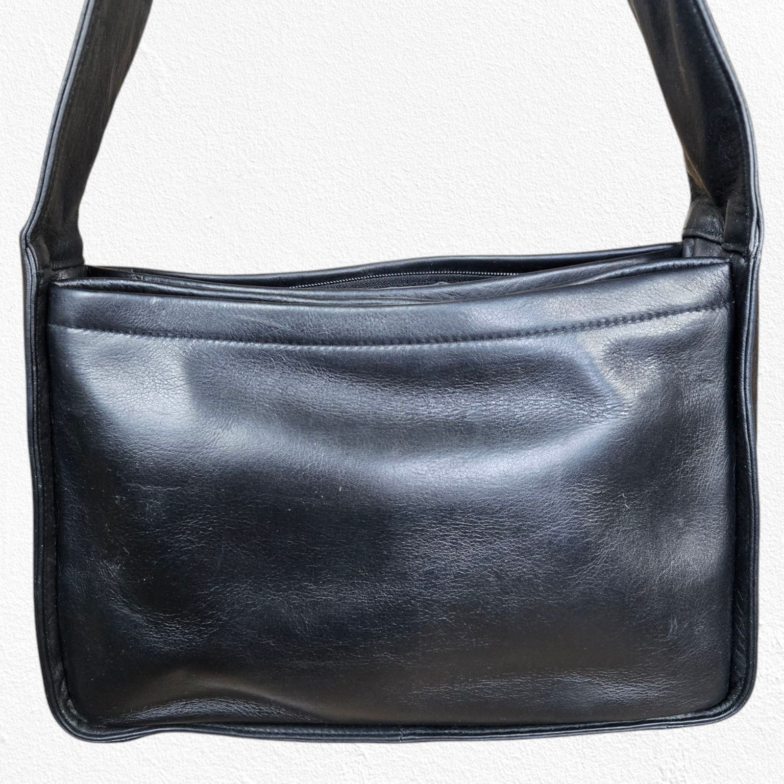 Vintage 80s Vintage Black Leather Minimalist Shoulder Bag Size ONE SIZE - 14 Thumbnail