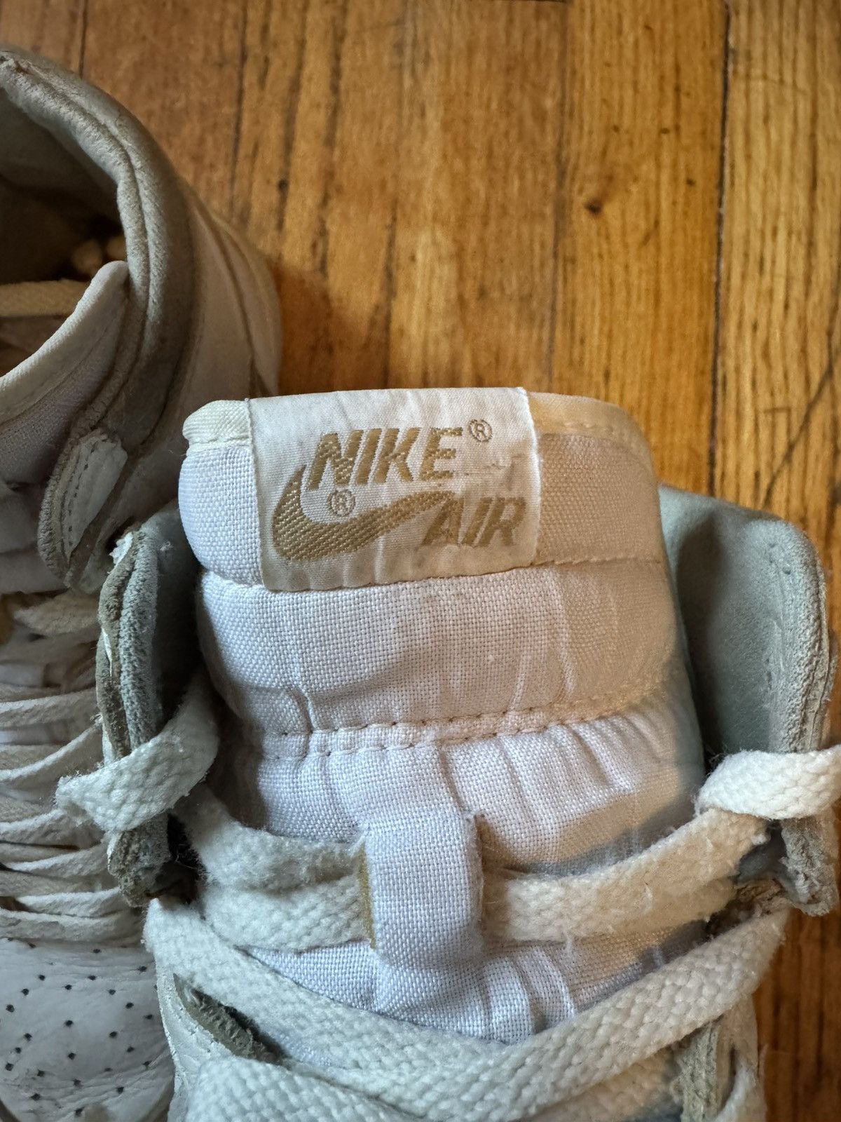 Nike Size 11 1985 Air Jordan 1 High OG Natural Grey Original VTG Size US 11 / EU 44 - 10 Thumbnail