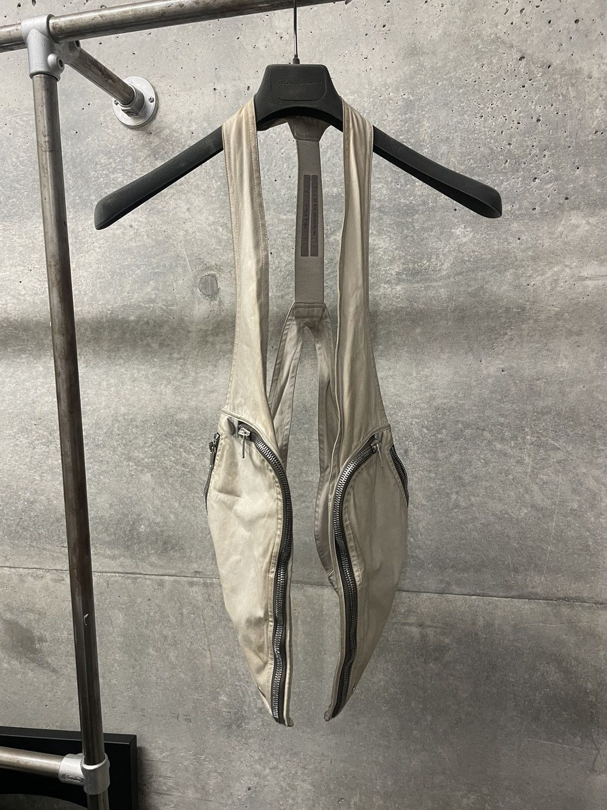 BAUHAUS VEST OYSTER S/S 21