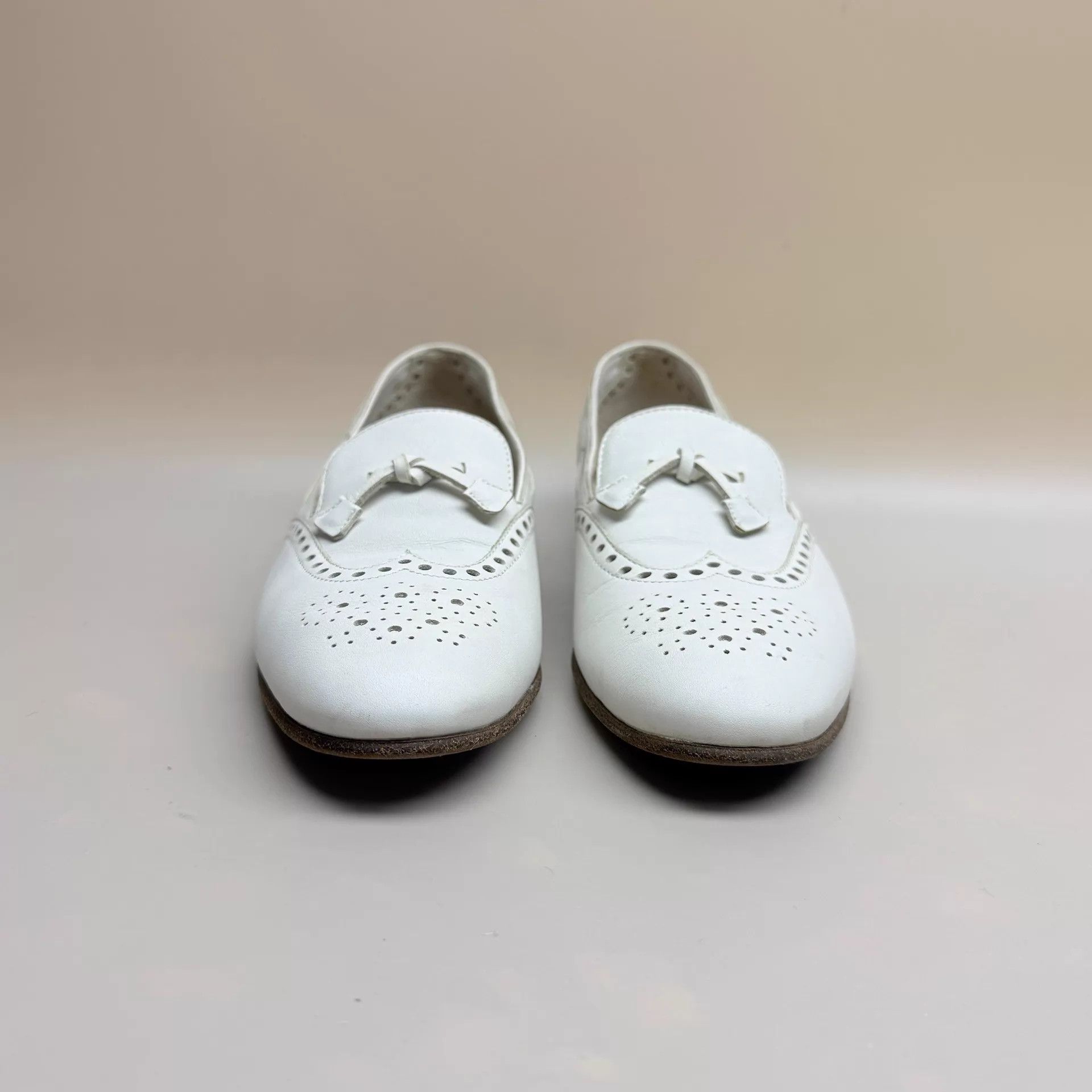 Hermes Hermes White Tassel Carved Low-Heel Shoes 36 95 New Size US 5.5 / IT 35.5 - 2 Thumbnail