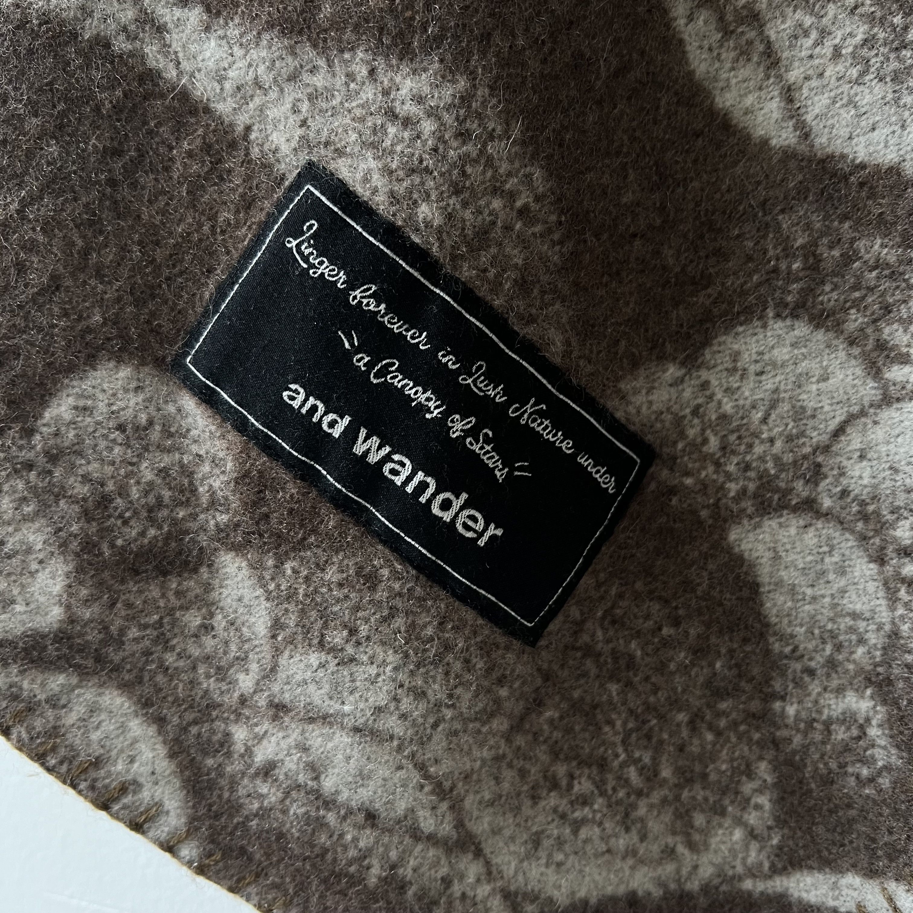 And Wander Mountain Camo Wool Blanket - Brown Size ONE SIZE - 5 Thumbnail