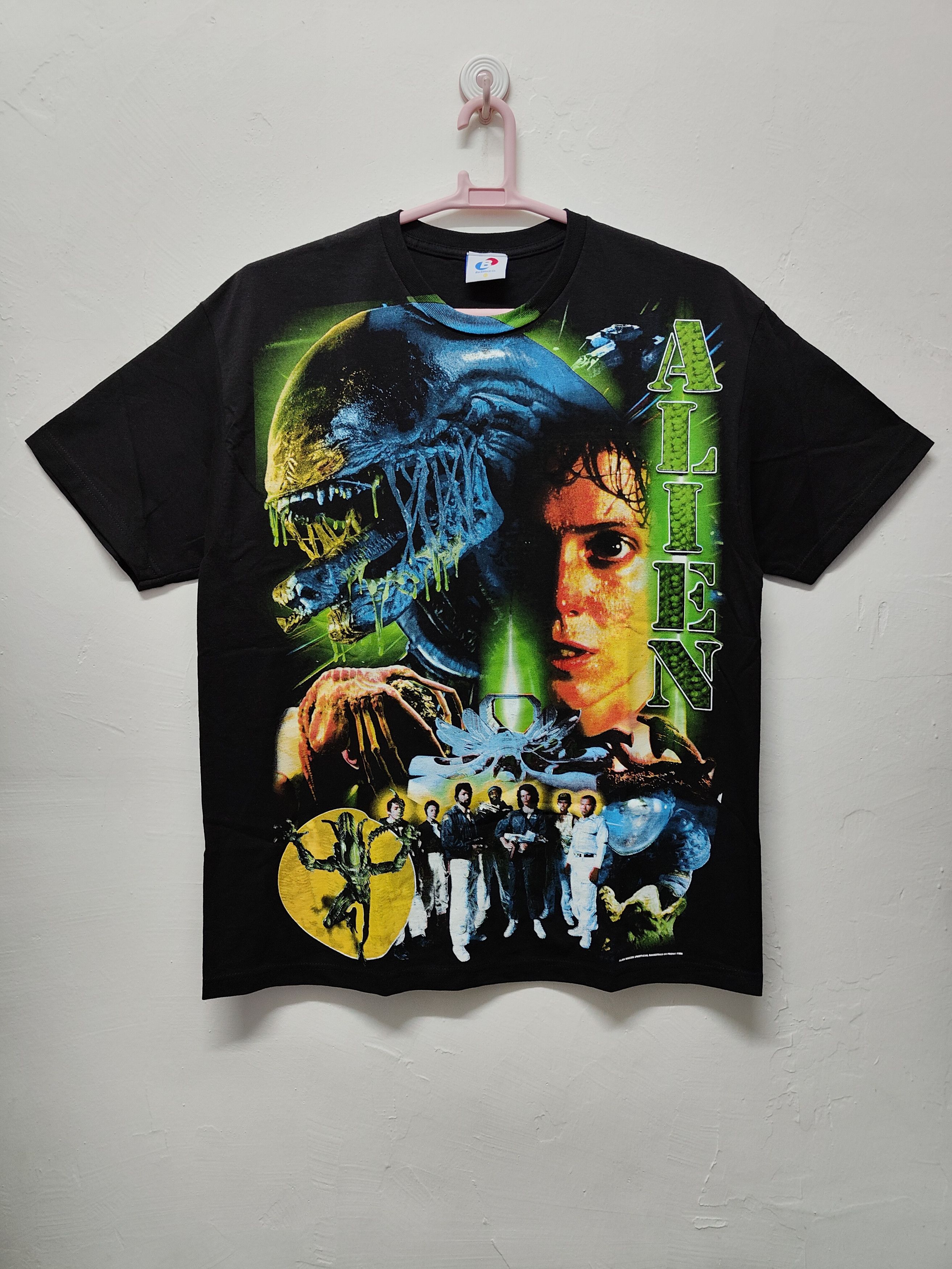 Image of Movie x Vintage Backstockco Alien (1979) Film T-Shirt in Black, Men's (Size XL)