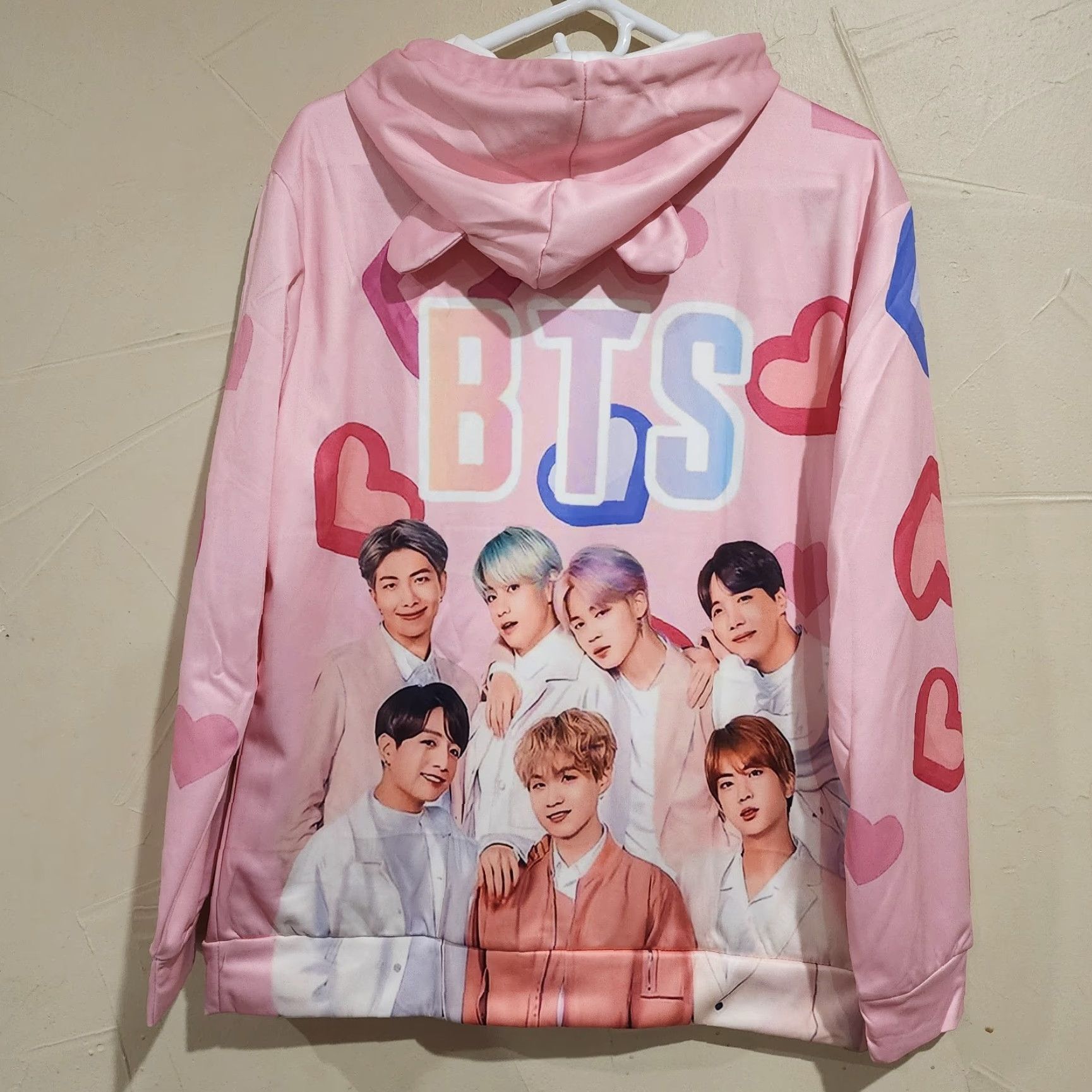 Pinko NWOT BTS Band Pink Hearts Long Sleeve Hoodie Sweatshirt Men XL Pink Hoodie Regular Fit Pullover Hooded Polyester Sweatshirt Size US XL / EU 56 / 4 - 5 Thumbnail