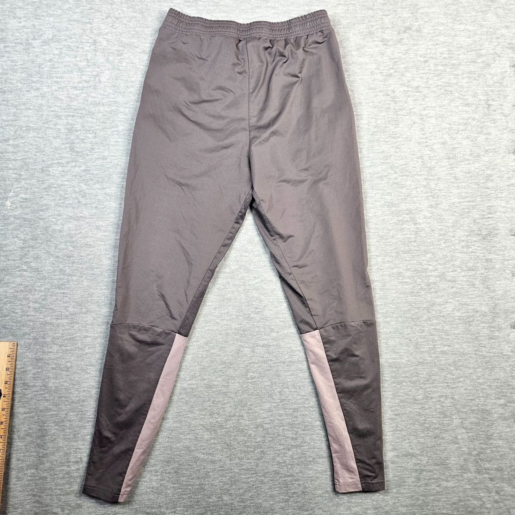 Gymshark Gymshark Men’s Gray workout Gym Running Sport Run pants S Athletic Tapered Regular Drawstring Activewear Pants Mens Size US 29 - 5 Thumbnail