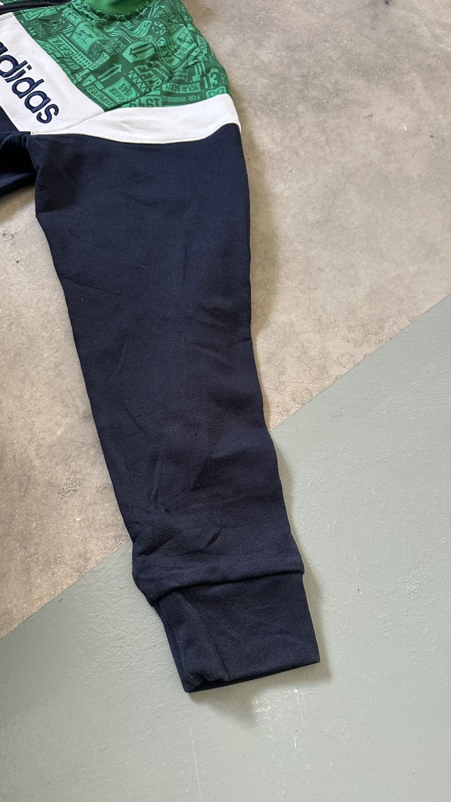 Adidas VINTAGE Y2K ADIDAS EQUIPMENT FOR YOUR BODY TRACKTOP Size US M / EU 48-50 / 2 - 7 Thumbnail