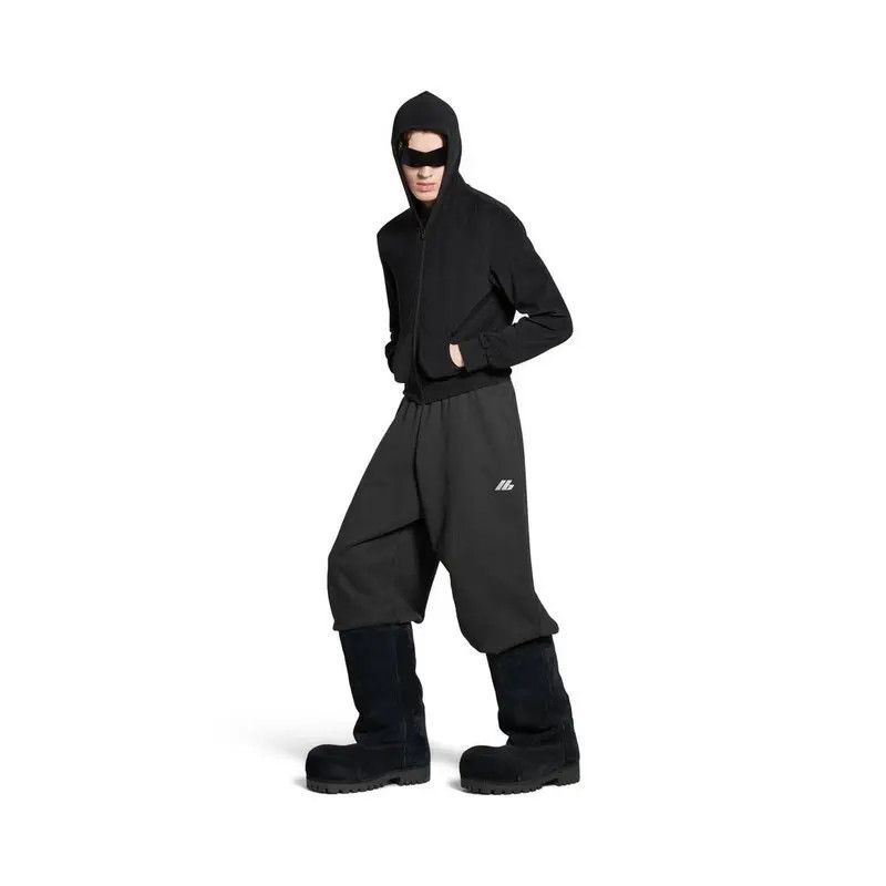 Balenciaga o1tr1nto0426 Activewear Baggy Sweatpants & Joggers in Black Size US 26 / EU 42 - 2 Thumbnail