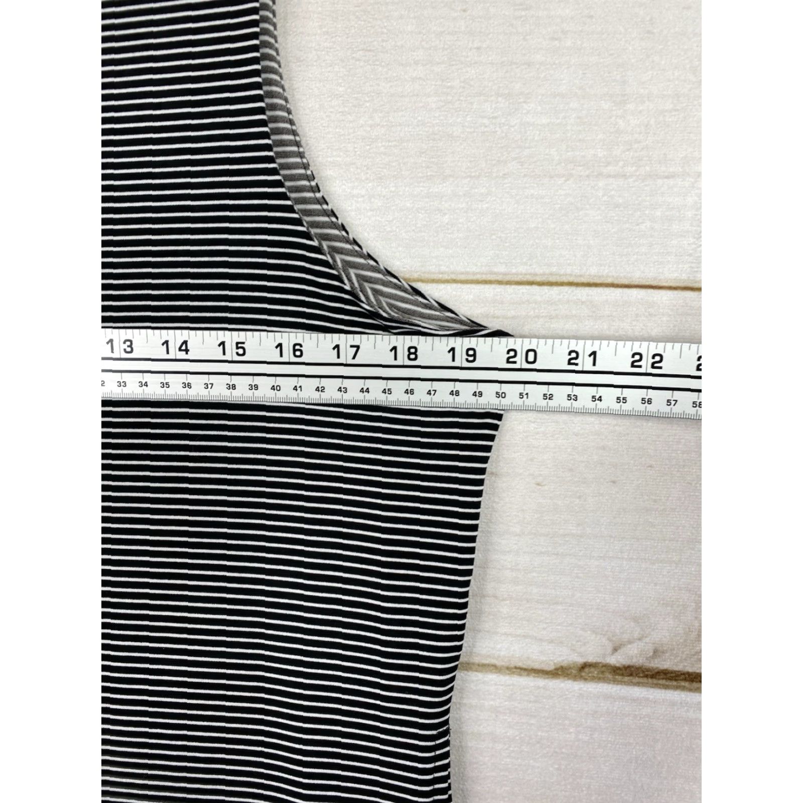 Banana Republic VINTAGE Banana Republic Maxi Dress Sz L Black Striped Layered Side Slits Stretch Shift Size L / US 10 / IT 46 - 4 Thumbnail