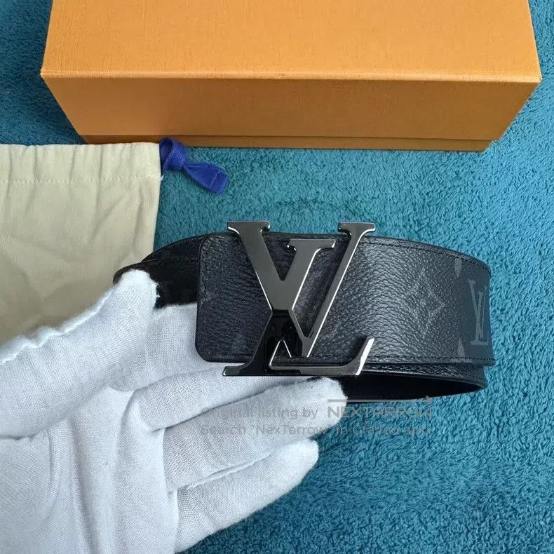 Louis Vuitton Louis Vuitton Lnitiales double faced smooth buckle cowhide Size ONE SIZE - 3 Thumbnail
