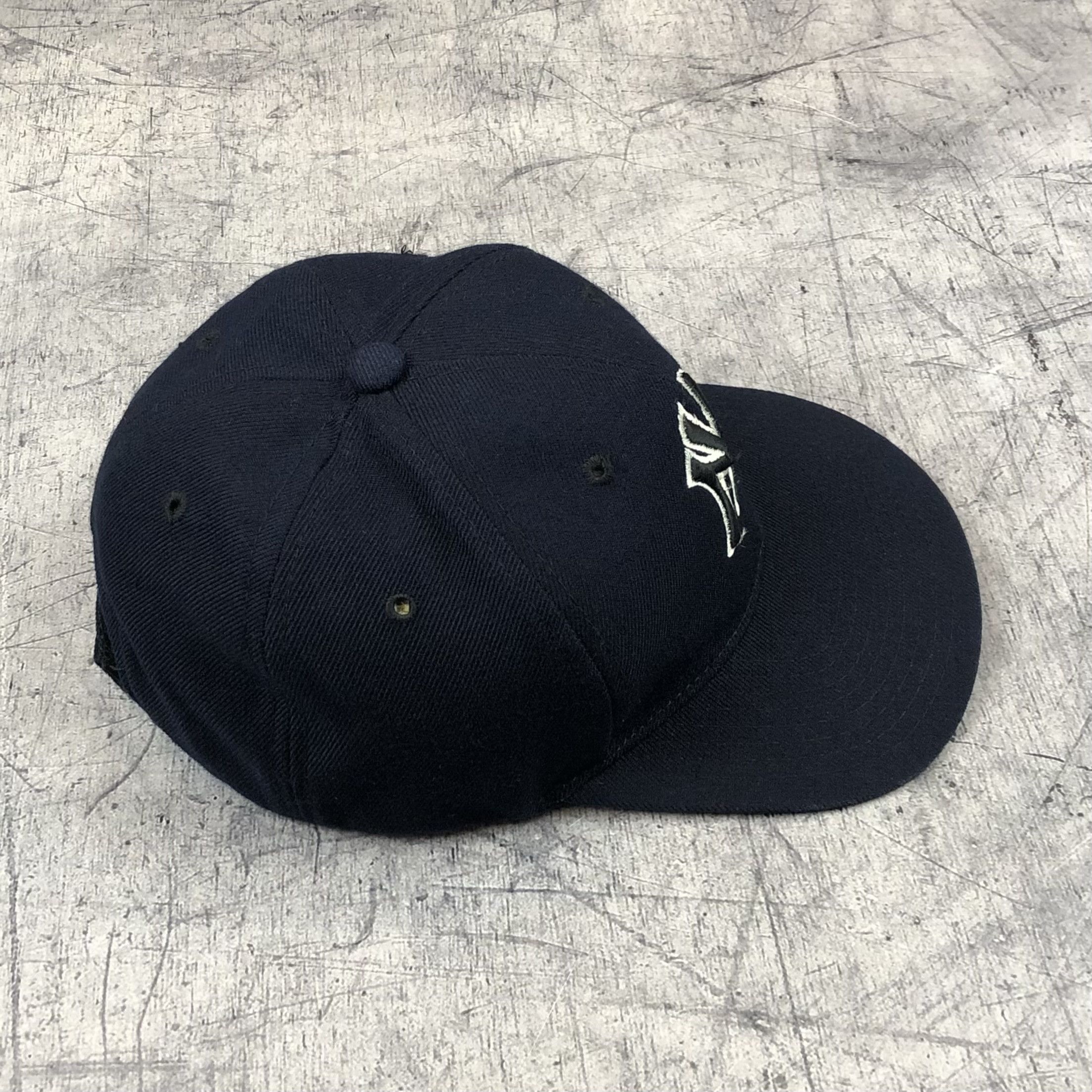 New York Yankees Vintage MLB New York Yankees Cap HUNTER Korea Size ONE SIZE - 4 Thumbnail