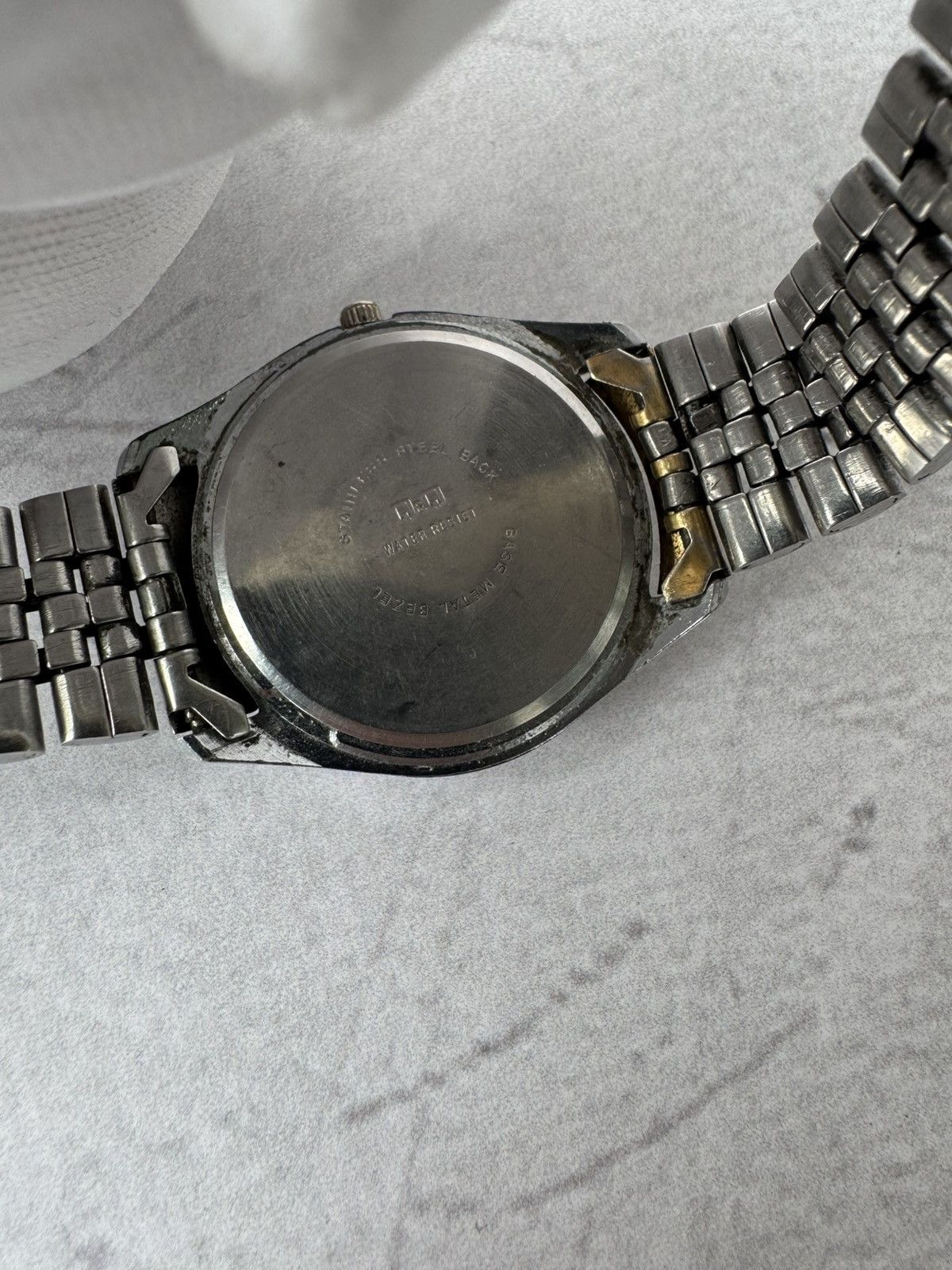 Vintage Q&Q Japanese Style Watch Vintage Size ONE SIZE - 7 Thumbnail