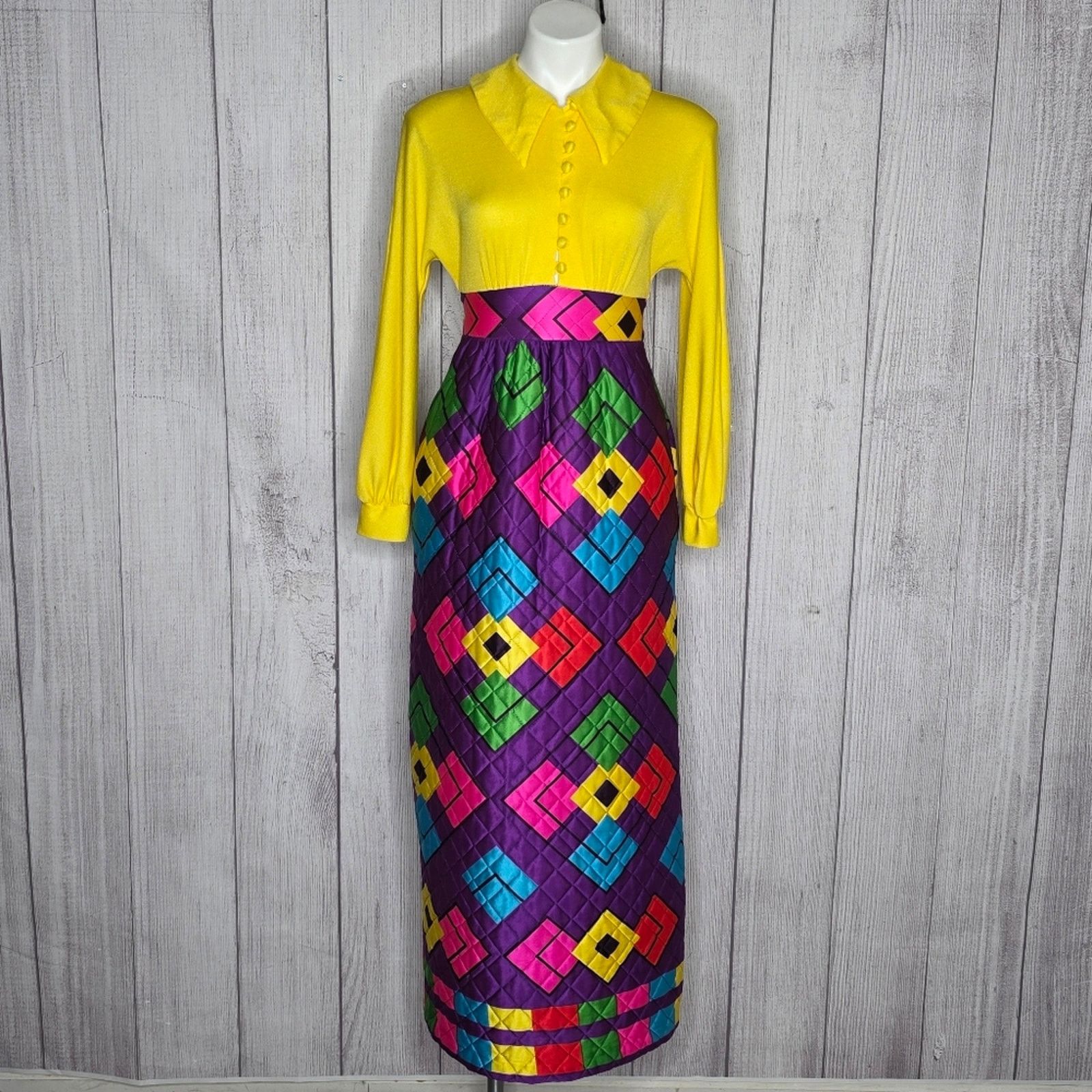 Vintage VTG Vivid Groovy Maxi Dress Dagger Collar Quilted Skirt Size XS / US 0-2 / IT 36-38 - 2 Thumbnail