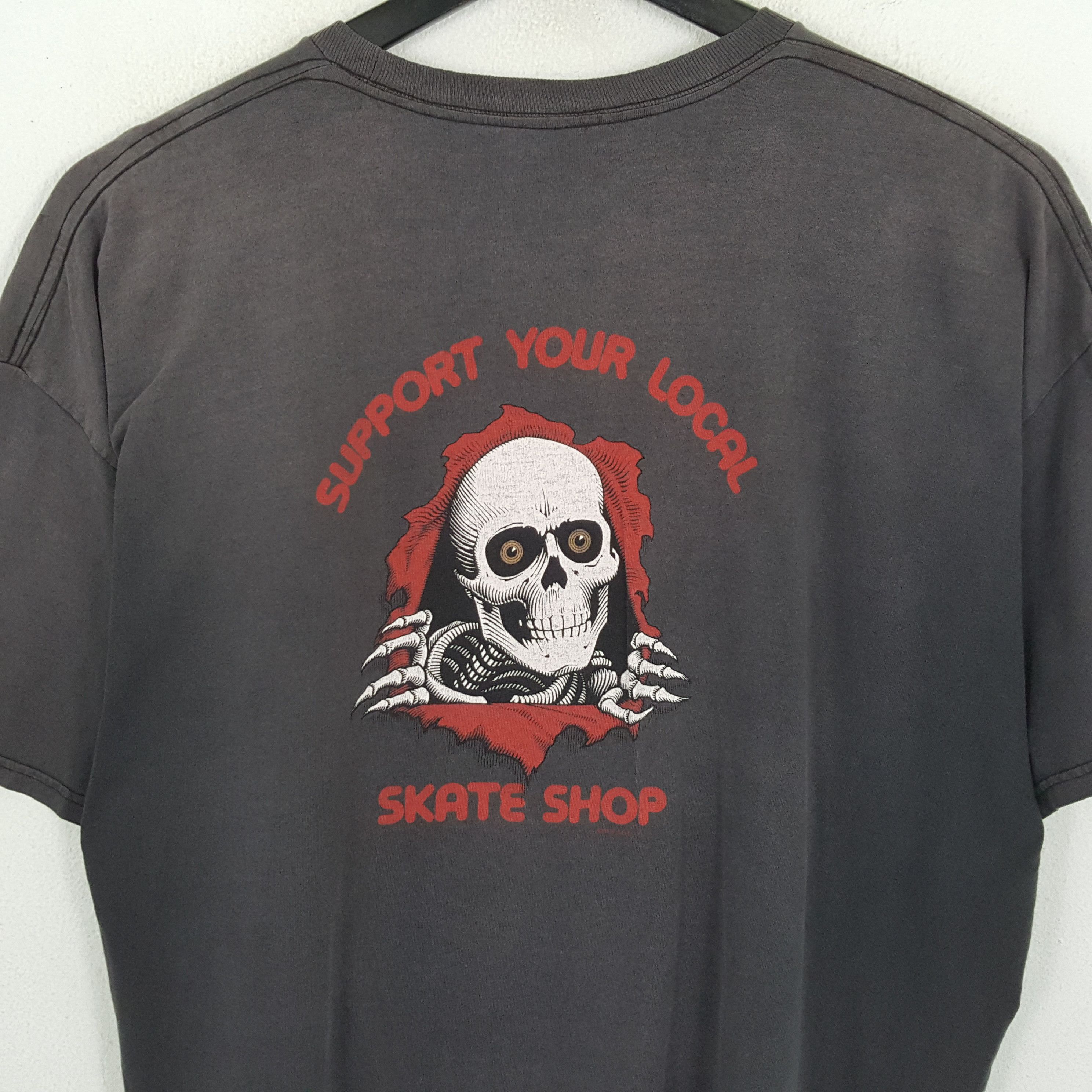 Powell Peralta × Vintage POWELL PERALTA Streetwear Skater Skulls Backprint Tshirt Size US XXL / EU 58 / 5 - 2 Thumbnail