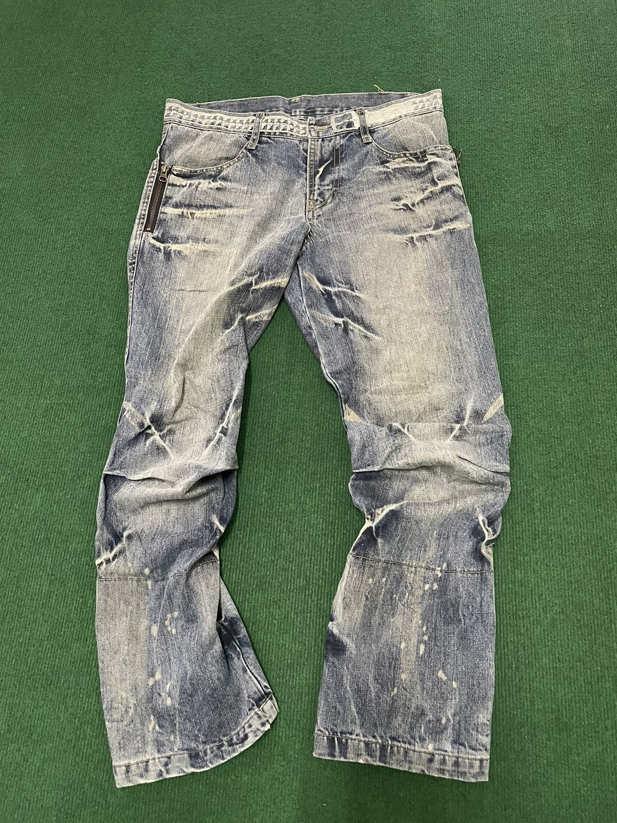PPFM Rare PPFM Distressed Big Painted Twisted Leg Jeans Size US 32 / EU 48 - 2 Thumbnail