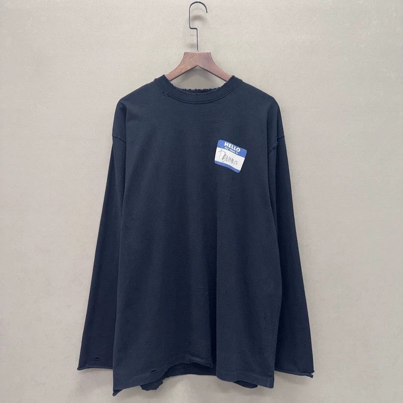 Balenciaga Balenciaga Signature printing destroys long sleeves Size US M / EU 48-50 / 2 - 3 Thumbnail