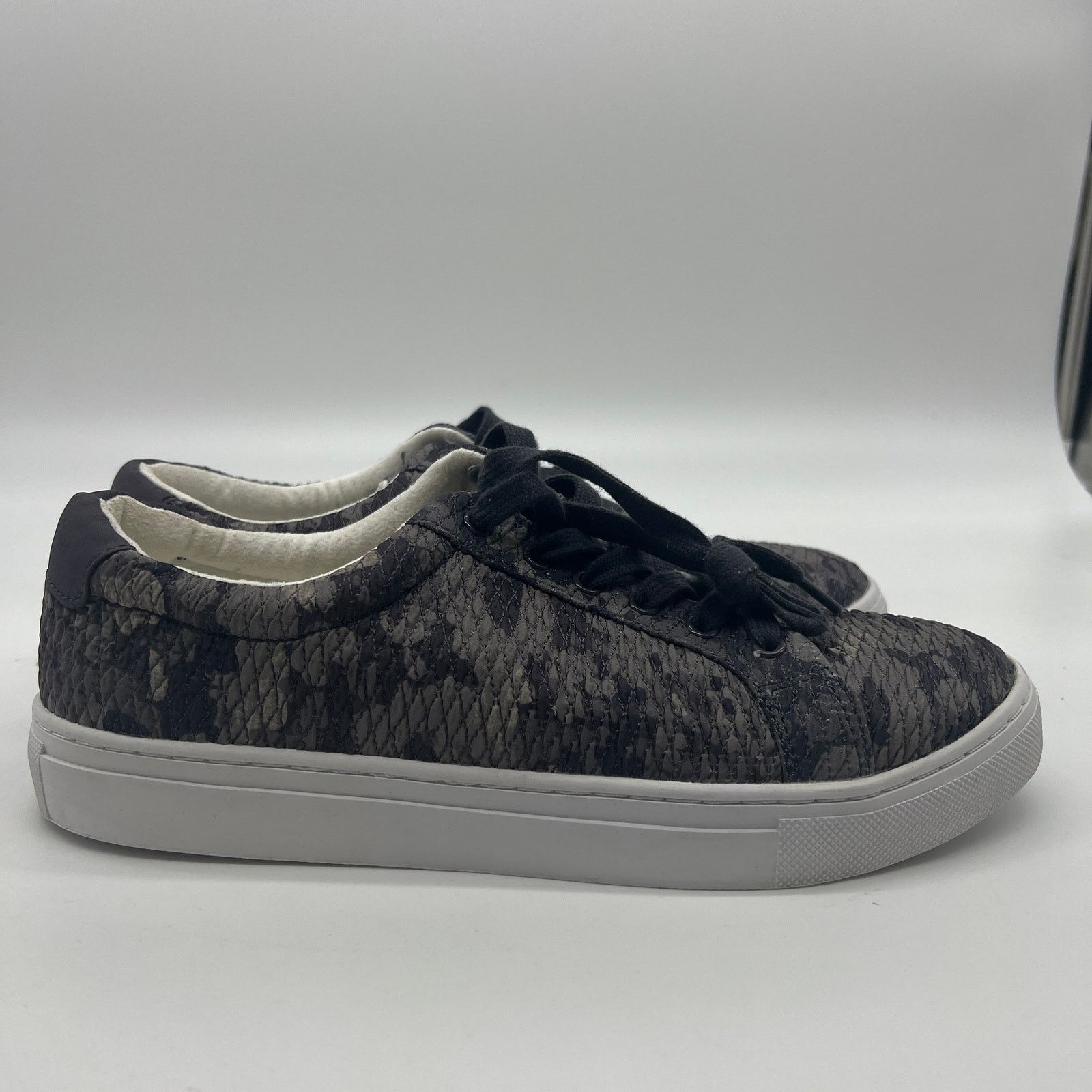 Other Isaac Mizrahi Live! SOHO Quilted Camo Sneakers Size 10 Size US 10 / IT 40 - 7 Thumbnail