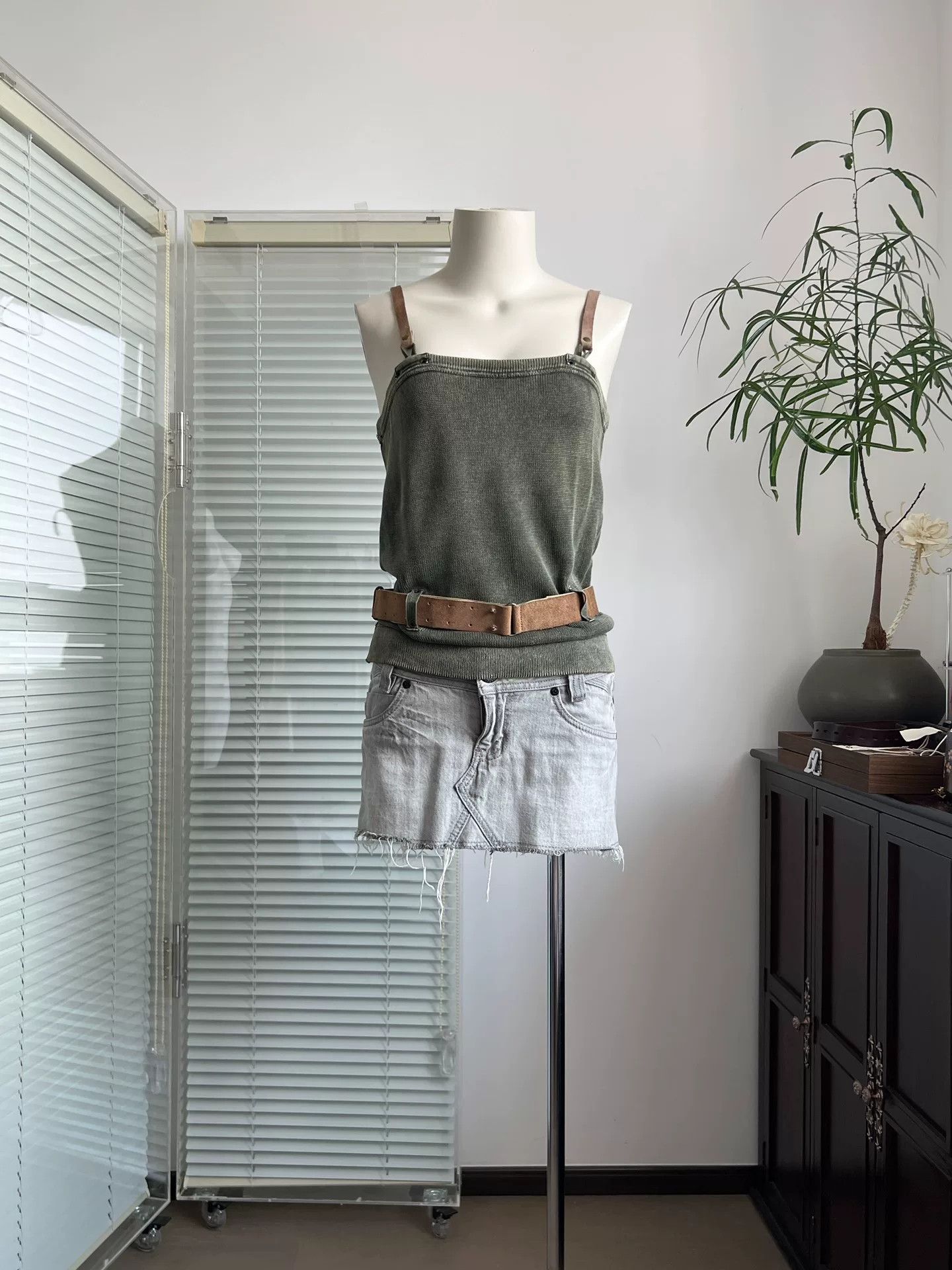 MAX&Co. MAX&co Washed Vintage Knit Camisole Size S / US 4 / IT 40 - 1 Thumbnail
