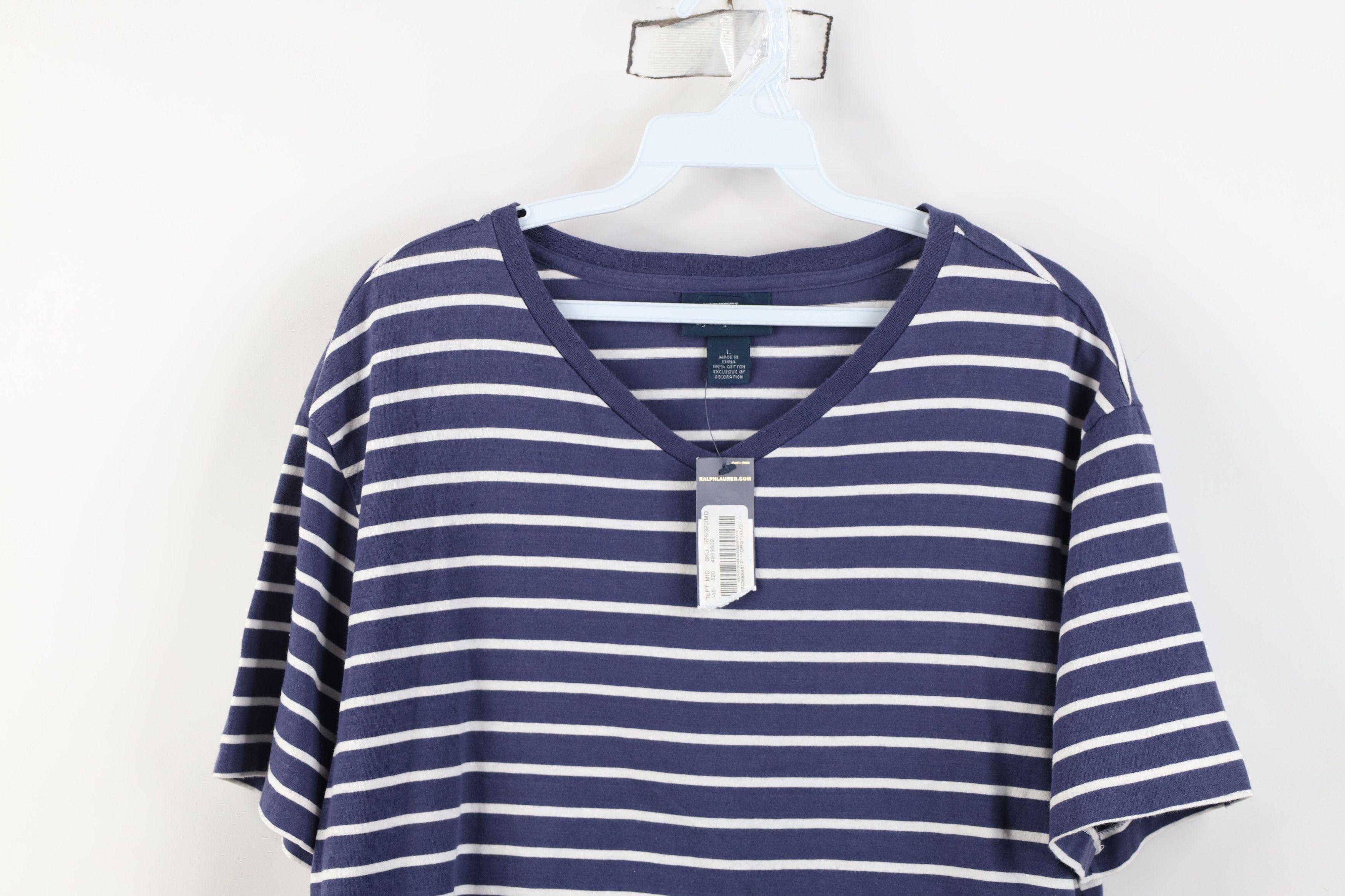 Ralph Lauren Deadstock Vintage Ralph Lauren Short Sleeve V-Neck T-Shirt Size US L / EU 52-54 / 3 - 2 Thumbnail