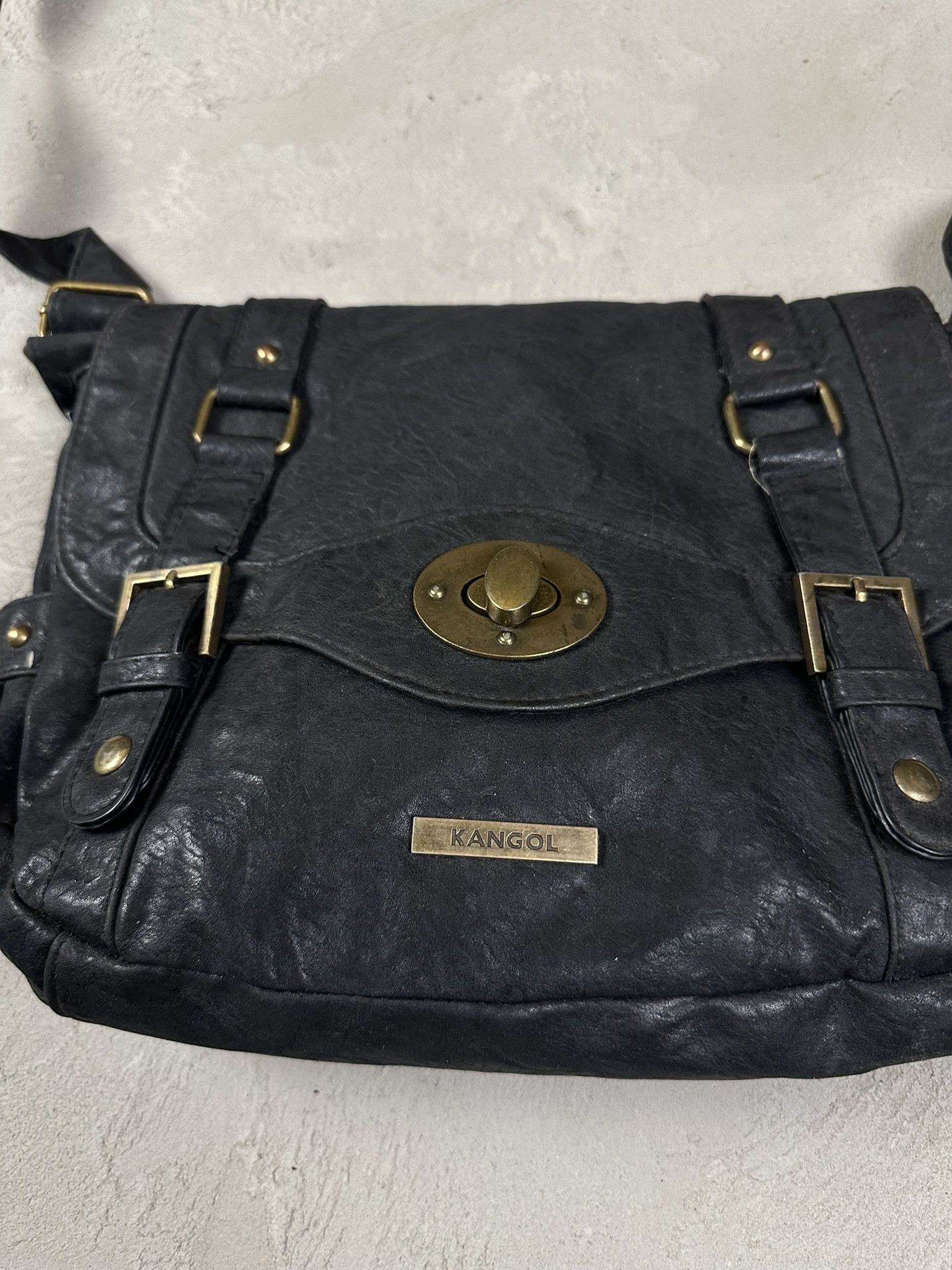 Kangol Vintage Y2k Kangol Leather Shoulder Bag Size ONE SIZE - 4 Thumbnail