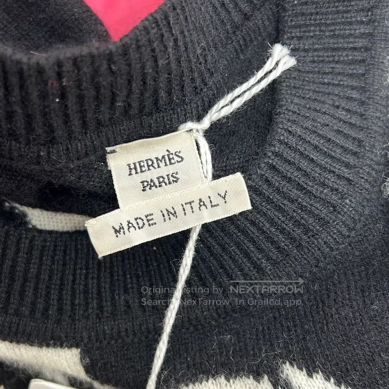 Hermes Hermes Black and White Pig Nose Button Cashmere Sweater Size XXS / US 00 / IT 34 - 3 Thumbnail