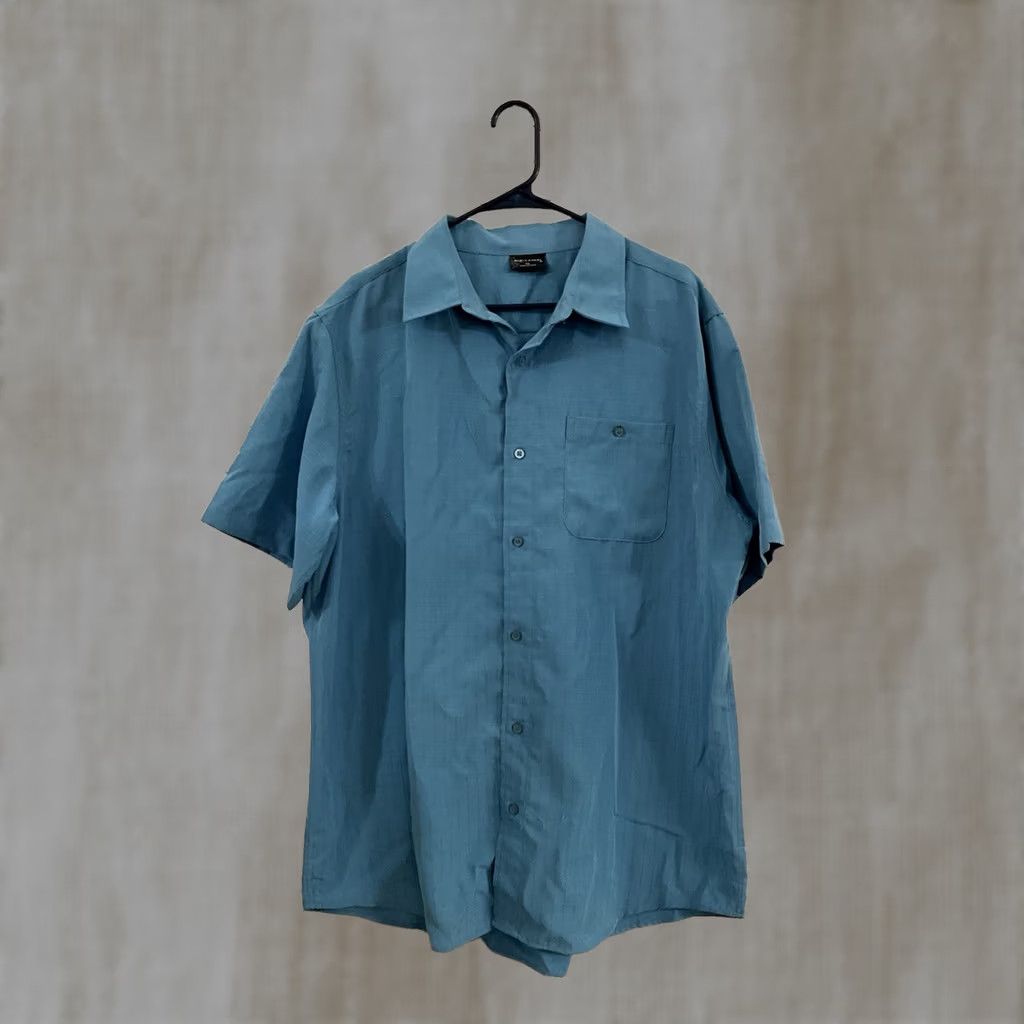 Vintage R&R Casual Men’s XL Short Sleeve Button-Down Blue Shirt Polyester Plaid Shirt Size US XL / EU 56 / 4 - 1 Thumbnail