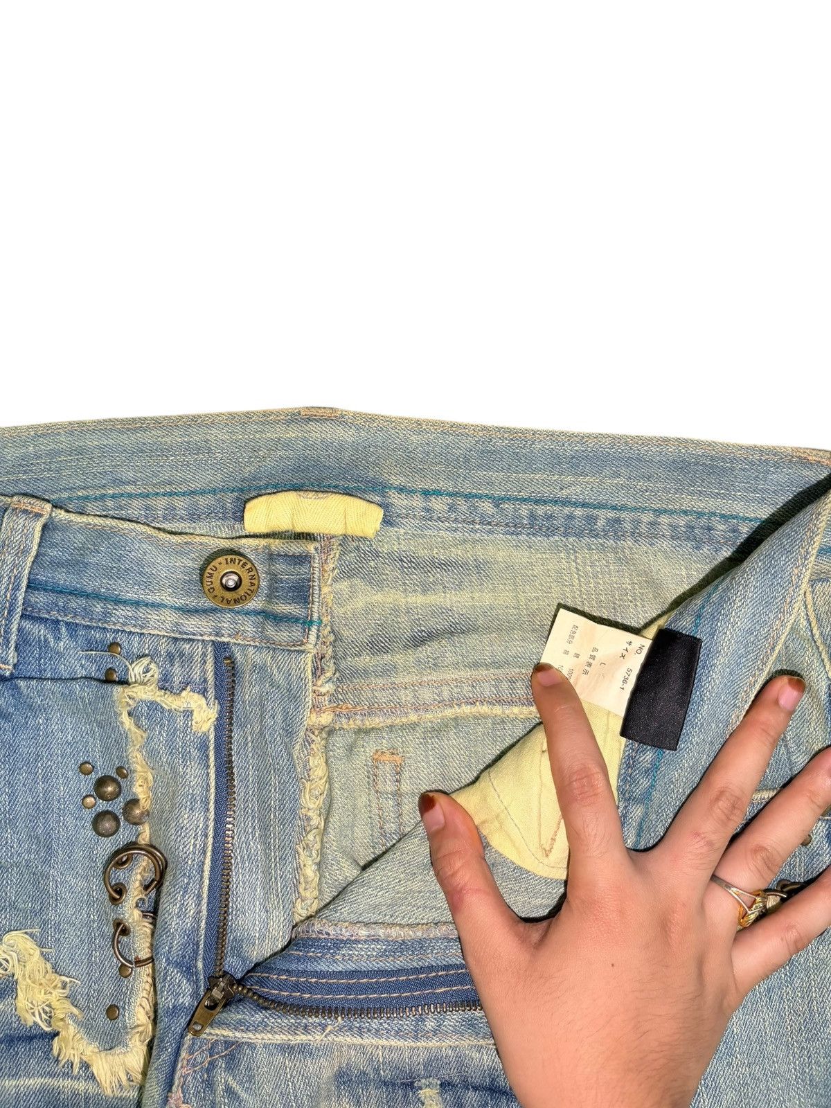 Le Grande Bleu (L.G.B.) Vintage Japanese Brand Pierced Studded Distress Baggy Jeans Size US 33 - 5 Thumbnail