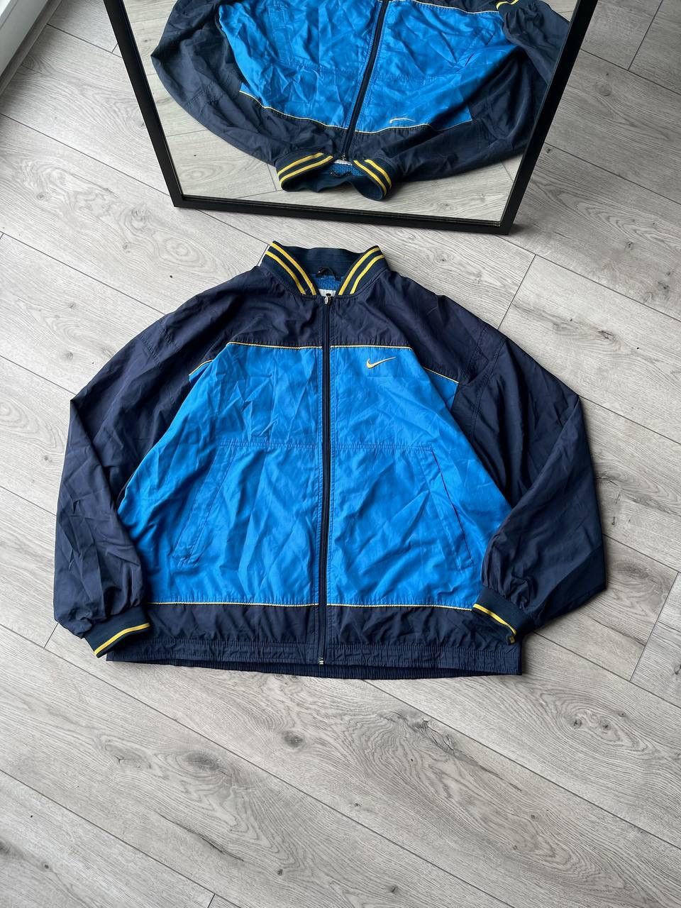 Nike Vintage Nike Swoosh Nylon Zip-up Jacket Y2K XL Size US XL / EU 56 / 4 - 2 Thumbnail