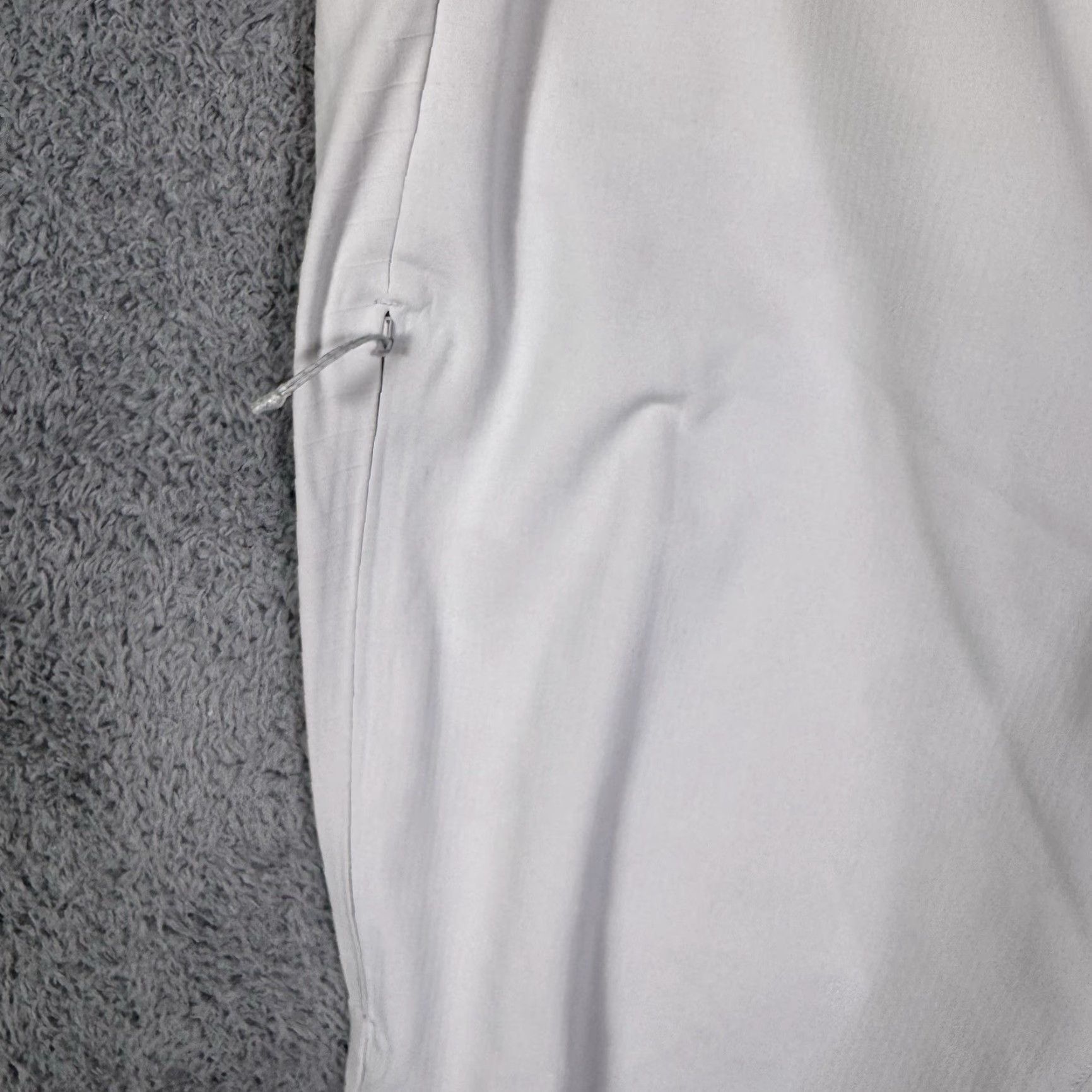 Lululemon Lululemon Pants Women’s L Outrun the Elements Running Tech Pockets Athleisure Camouflage Gray Zip Pocket Media Pocket Sweatpants Size 36" / US 14 / IT 50 - 7 Thumbnail
