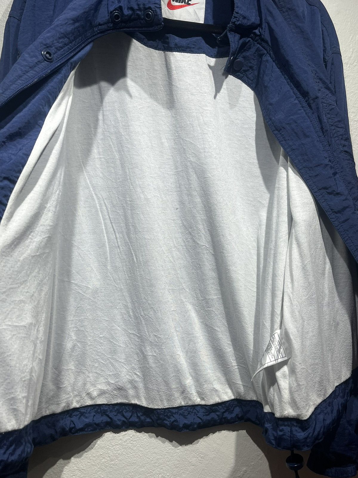 Nike Vintage Nike rain jacket Size US L / EU 52-54 / 3 - 9 Thumbnail