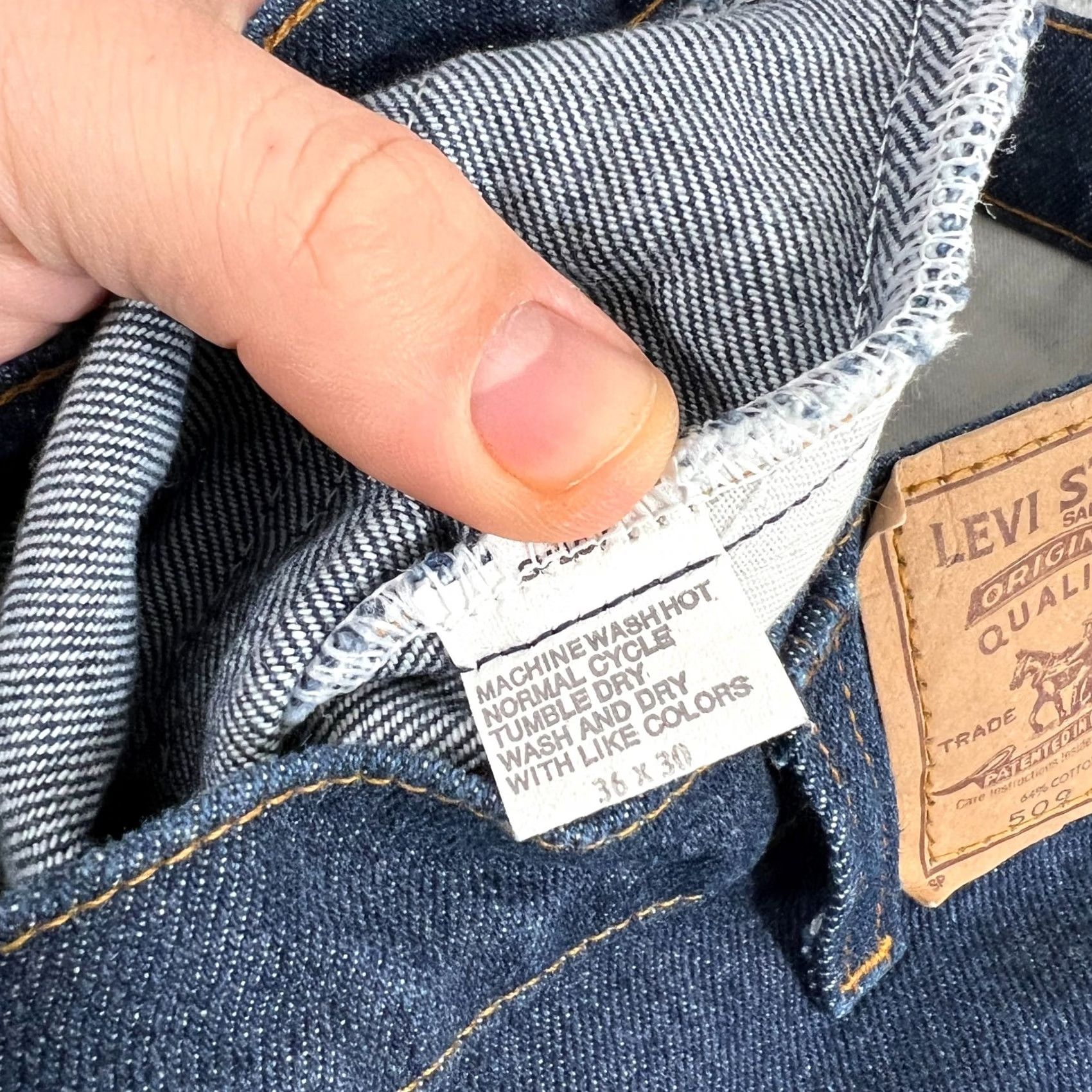 Levi's VINTAGE Levis Jeans Mens 36x30 Blue Orange Tab 509 0917 Cotton Blend USA 80s Size US 36 / EU 52 - 7 Thumbnail