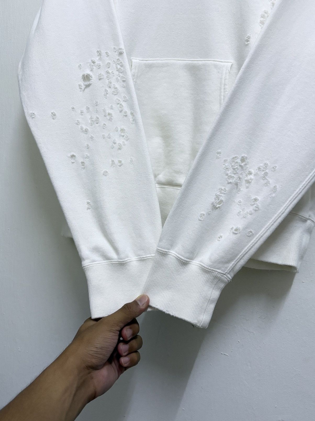 Sophnet. SS17 Sophnet. Off-White Style Distress Hoodie Size US M / EU 48-50 / 2 - 6 Thumbnail