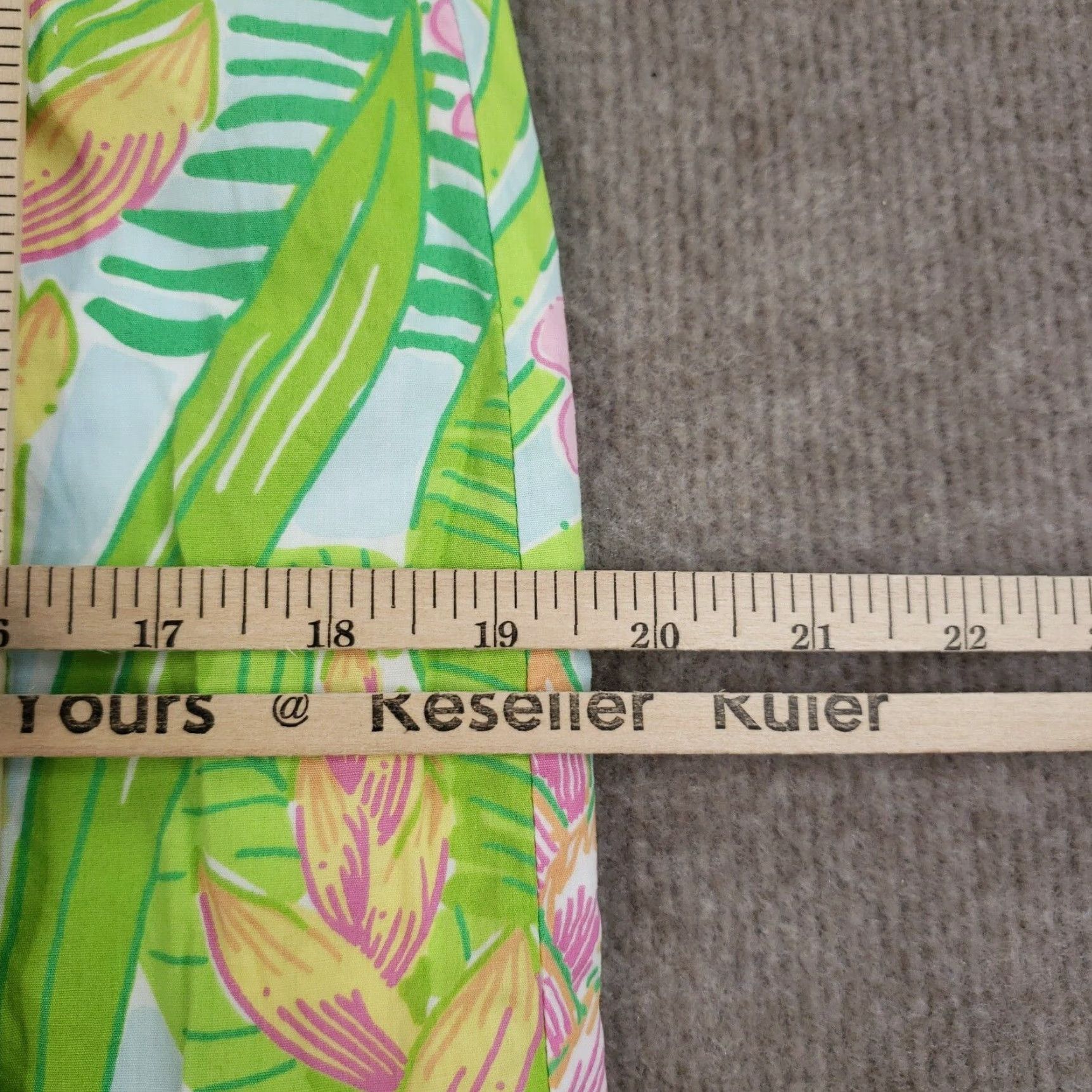 Lilly Pulitzer VINTAGE Lilly Pulitzer Skirt Women 8 Pink Floral Mini Short with Pockets Size 36" / US 14 / IT 50 - 4 Thumbnail
