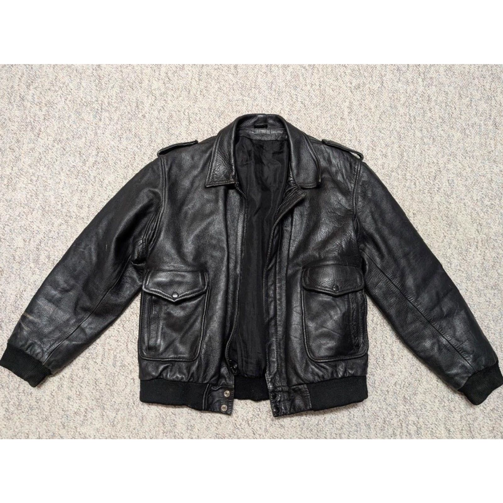 Vintage VINTAGE A2 leather jacket FLIGHT bomber 46 motorcycle FLYERS aviation 1990s Size US XL / EU 56 / 4 - 3 Thumbnail