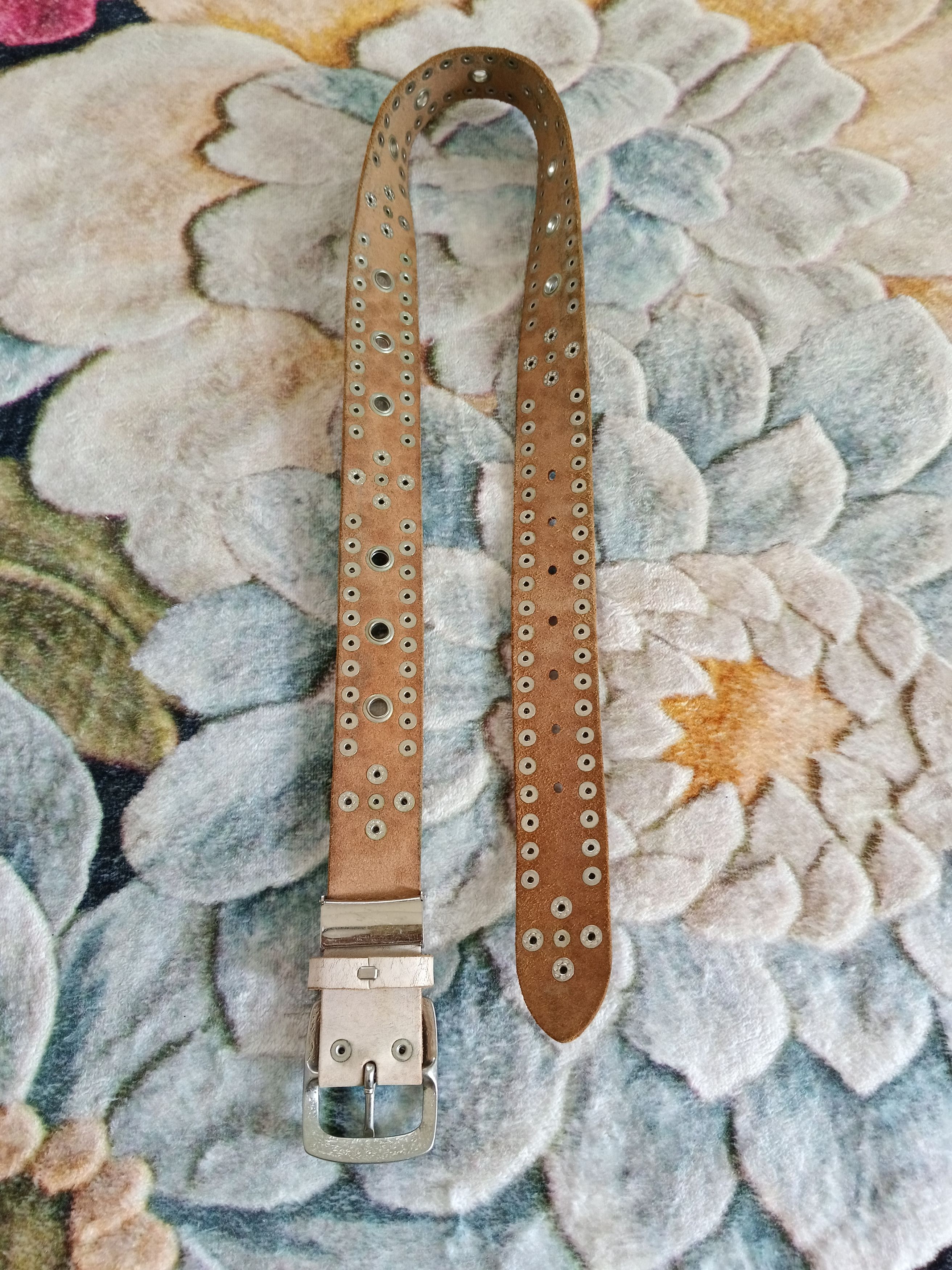Leather OG🔥GRAIL STUDDED UNBRANDED LEATHER BELT Size ONE SIZE - 2 Thumbnail