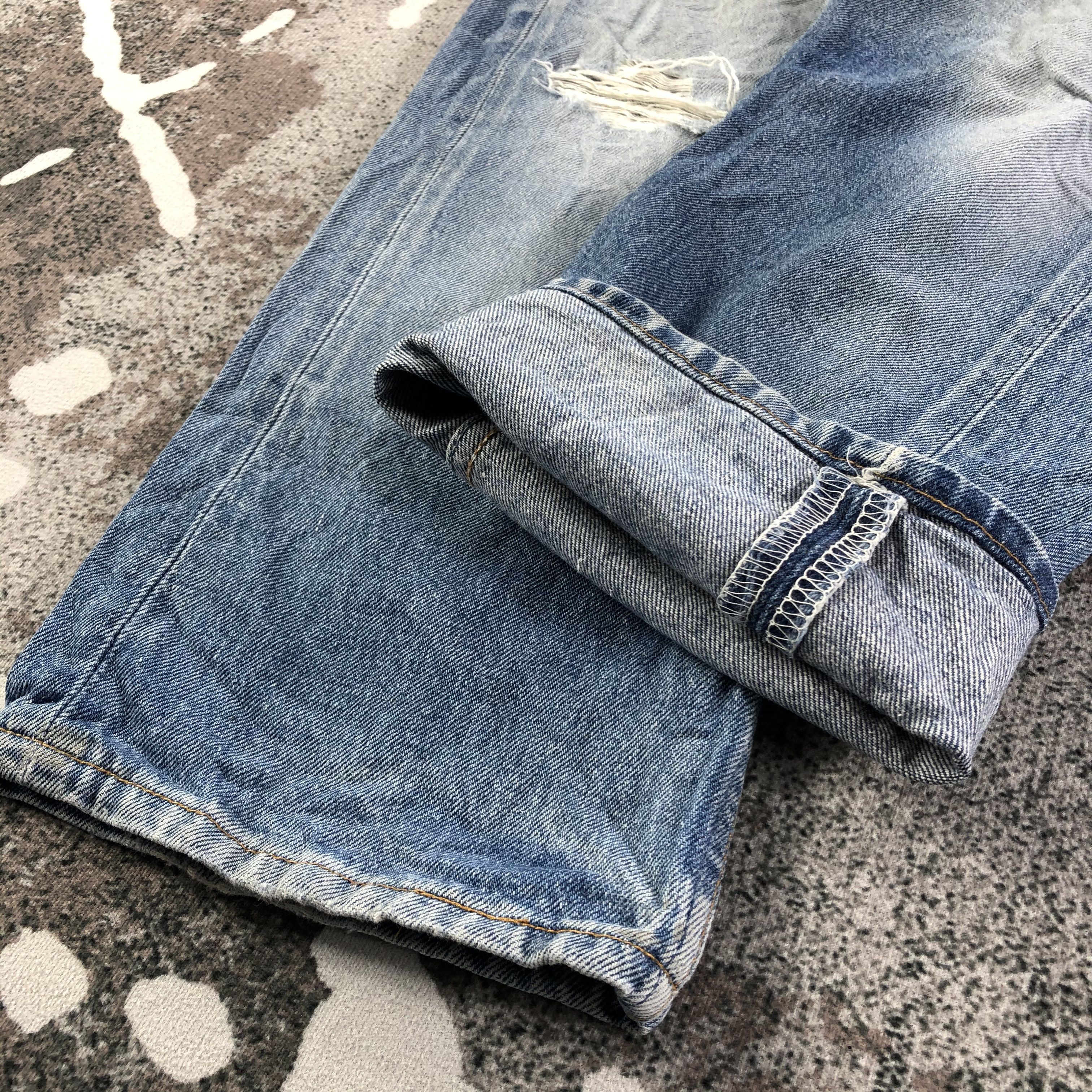 Levi's Vintage 90s Levis 501 Jeans Medium Wash Distress Denim Size US 32 / EU 48 - 6 Thumbnail