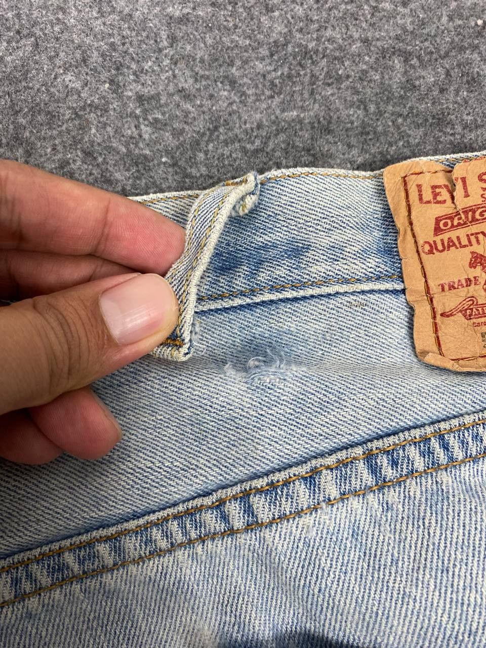 Levi's vintage levis 501 lightwash denim nice design Size US 42 / EU 58 - 6 Thumbnail