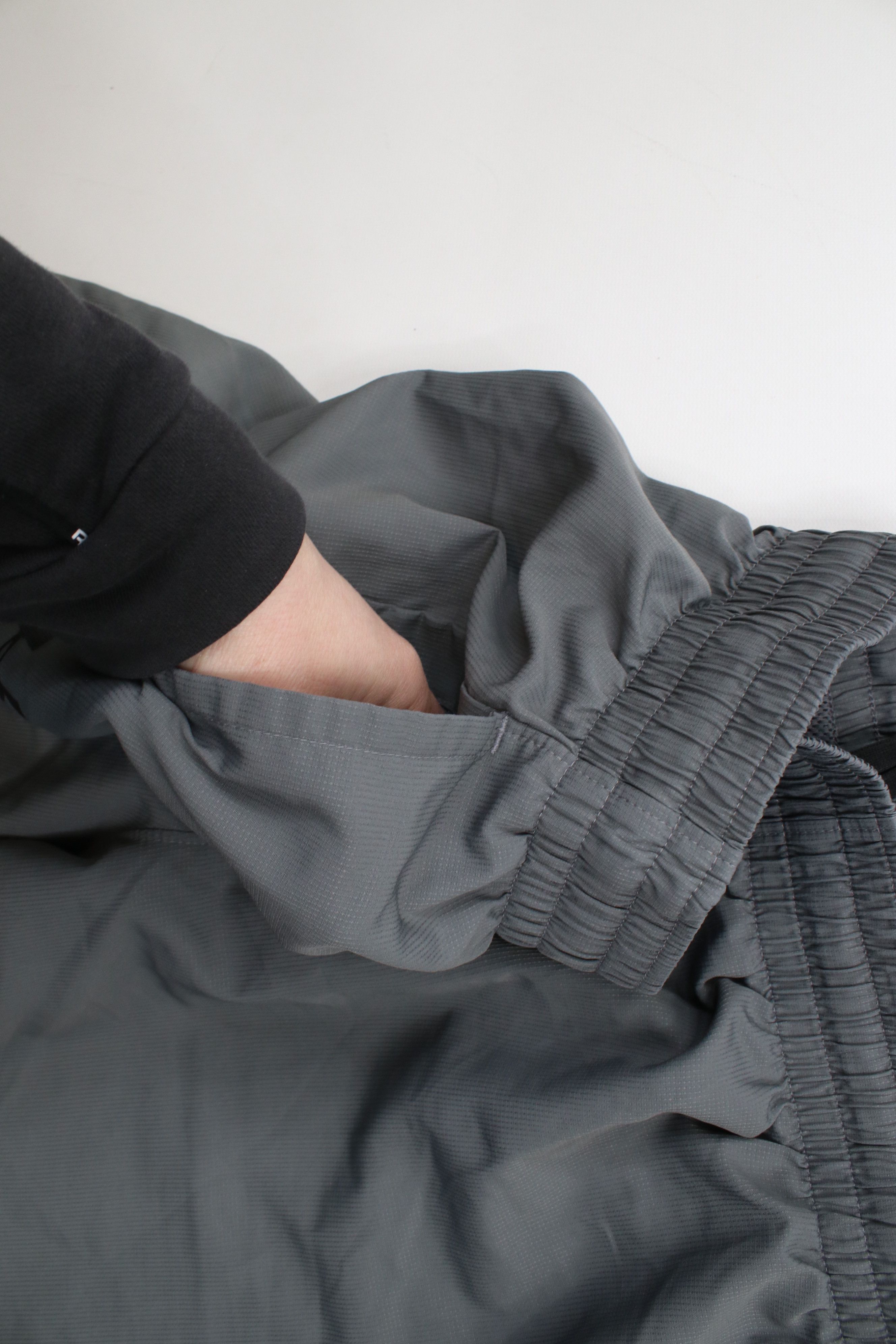 Under Armour × Vintage Under Armour Loose Fit Wide Leg Lined Windbreaker Pants Size US 40 / EU 56 - 10 Thumbnail