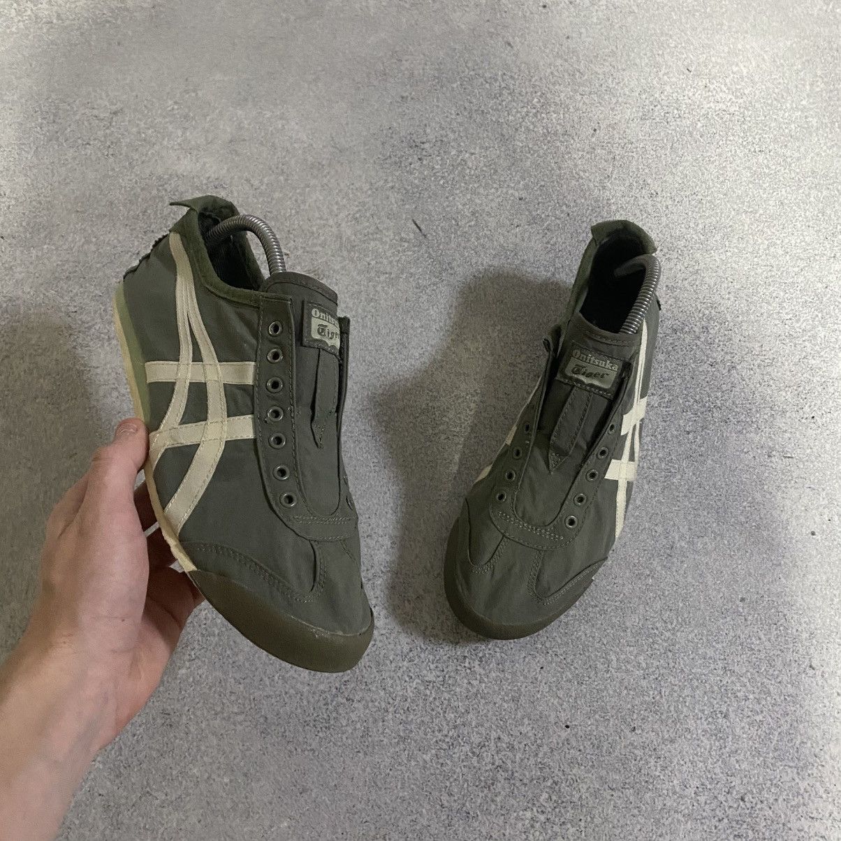 Asics Vintage Asics Onitsuka Tiger Leather Sneakers Shoes Size US 8 / EU 41 - 1 Thumbnail