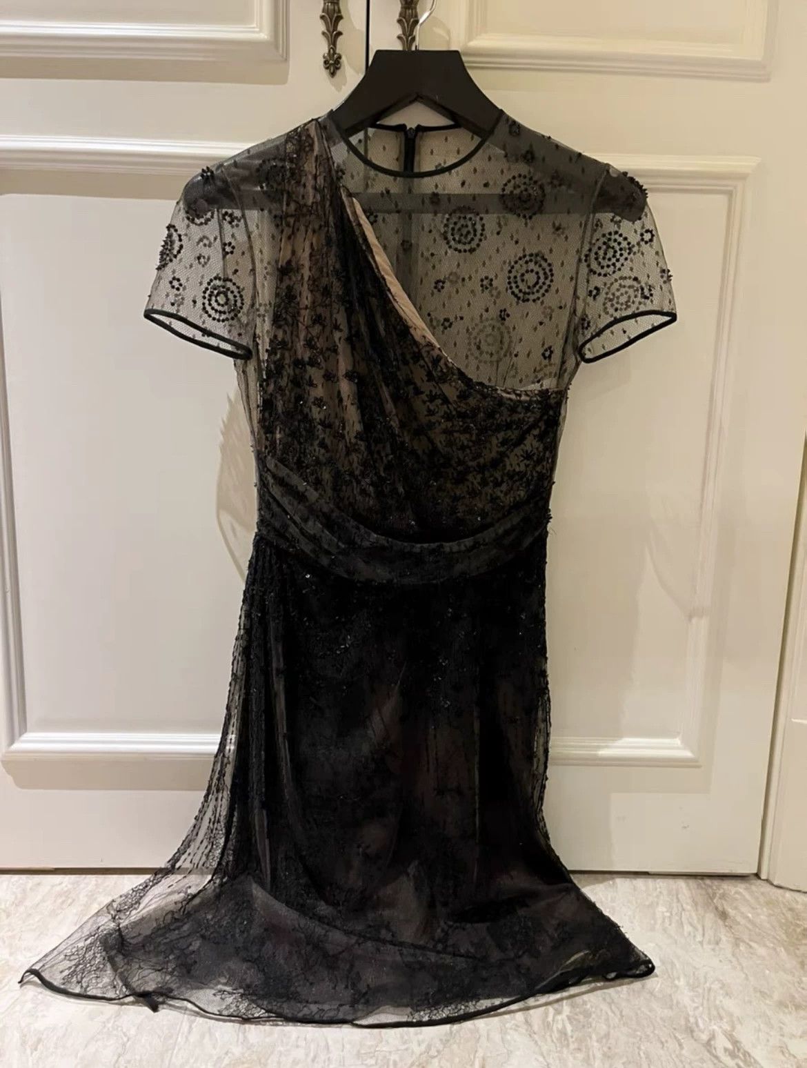 Valentino Valentino Runway Beaded Lace Dress Size US 38 / EU 54 - 1 Thumbnail