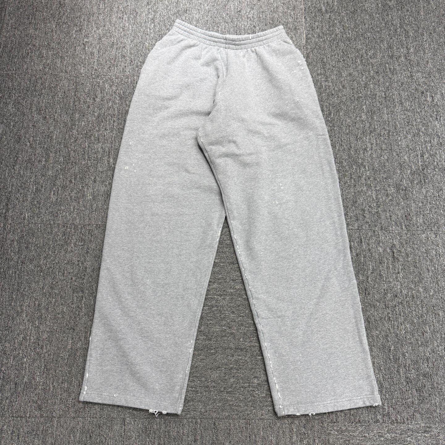 Balenciaga Balenciaga Distressed Casual Pants in Gray Size US 30 / EU 46 - 1 Thumbnail