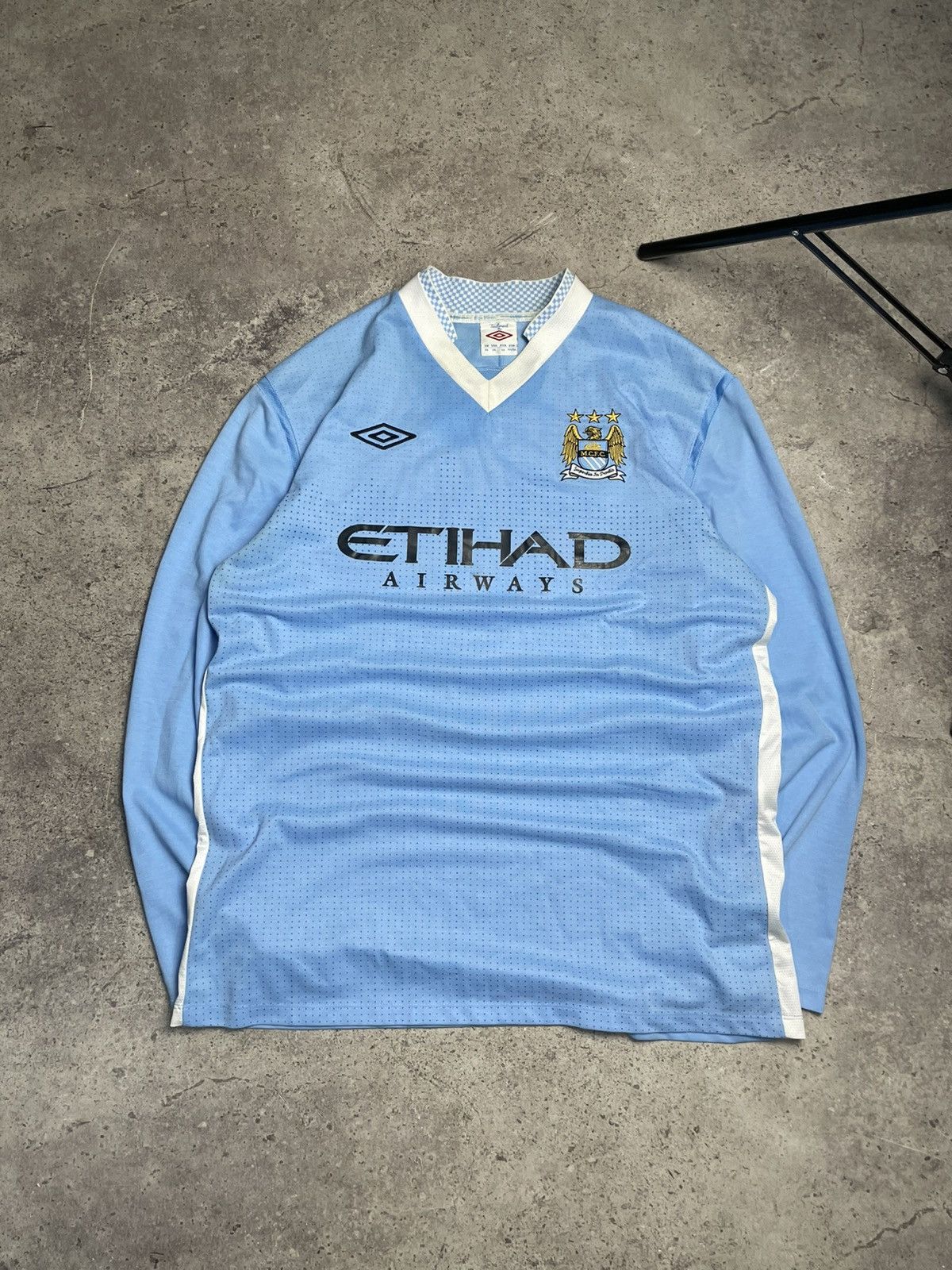 Umbro Rare2011 Manchester City Umbro Jersey Long Sleeve #4 KOMPANY Size US L / EU 52-54 / 3 - 1 Thumbnail
